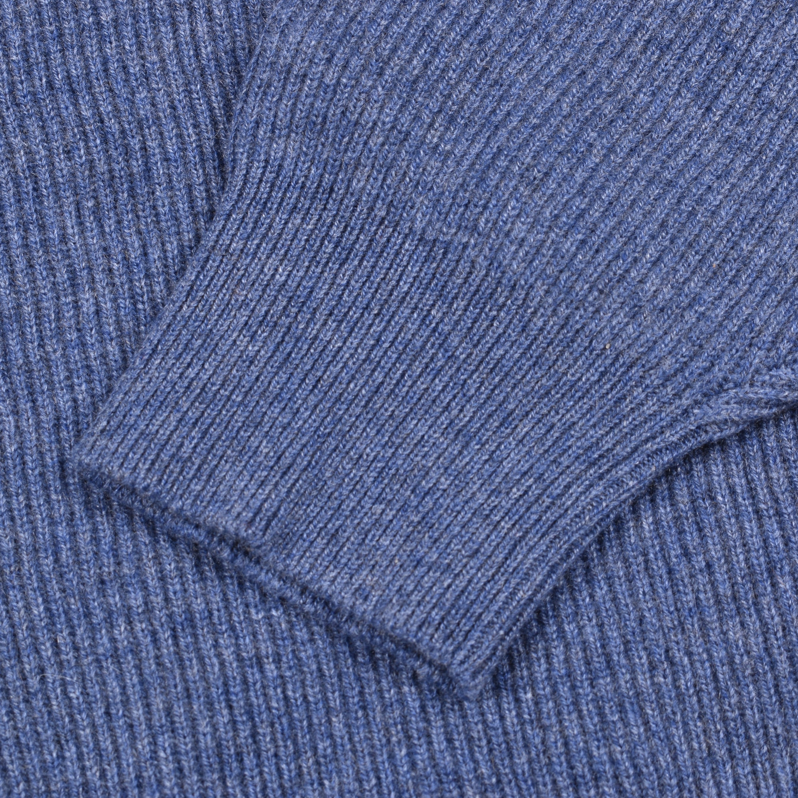BRUNELLO CUCINELLI MEN'S BLUE V-NECK RIBBED SWEATER