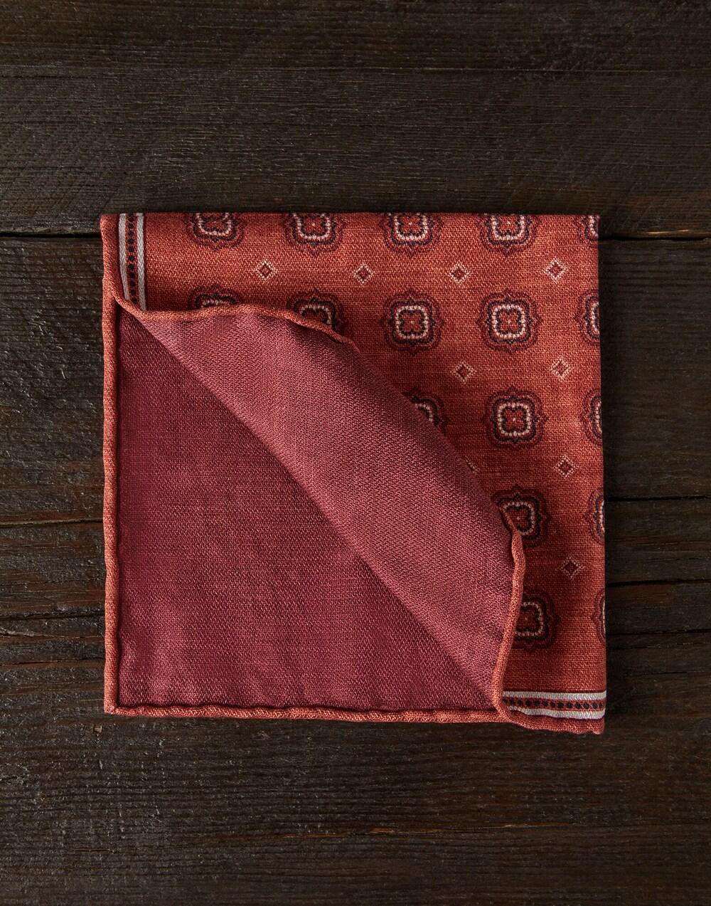 BRUNELLO CUCINELLI MEN'S CARROT NAVY SILK POCKET SQUARE