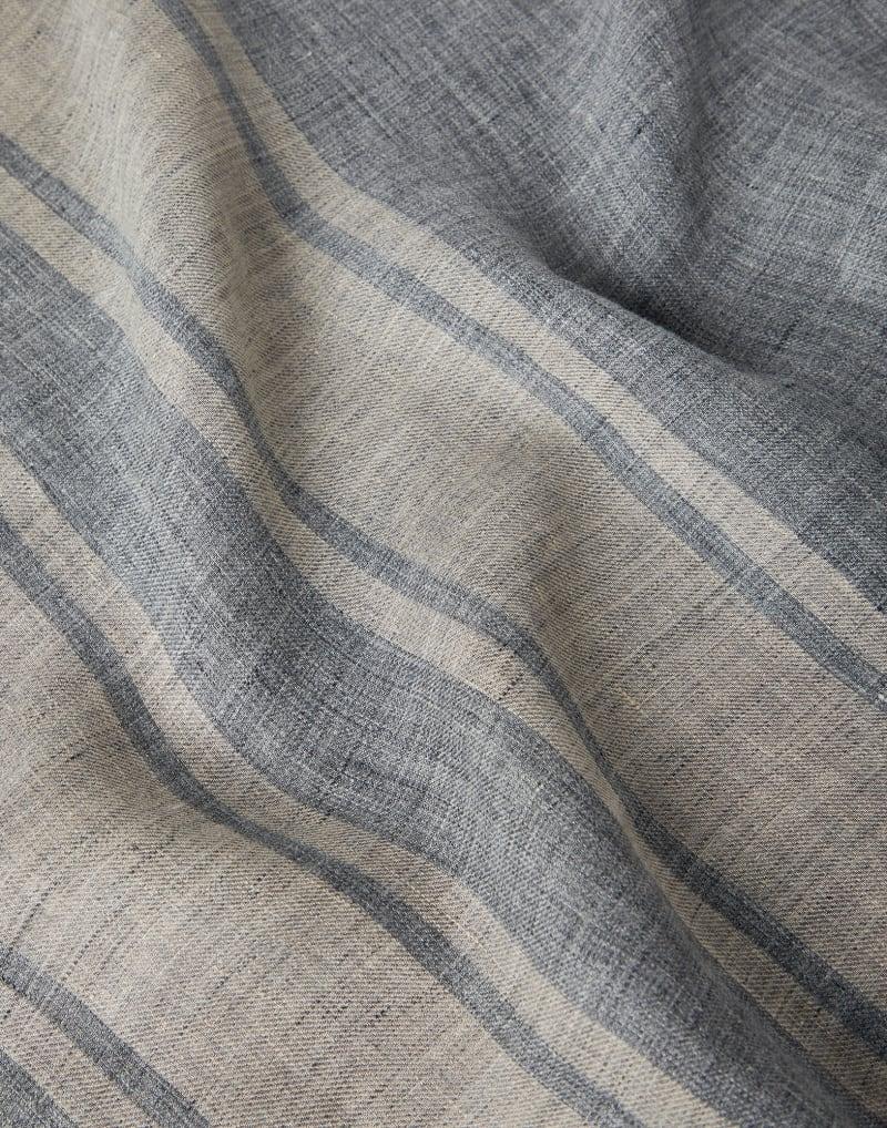 BRUNELLO CUCINELLI MEN'S GRAY LIGHT CAMEL LINEN SCARF
