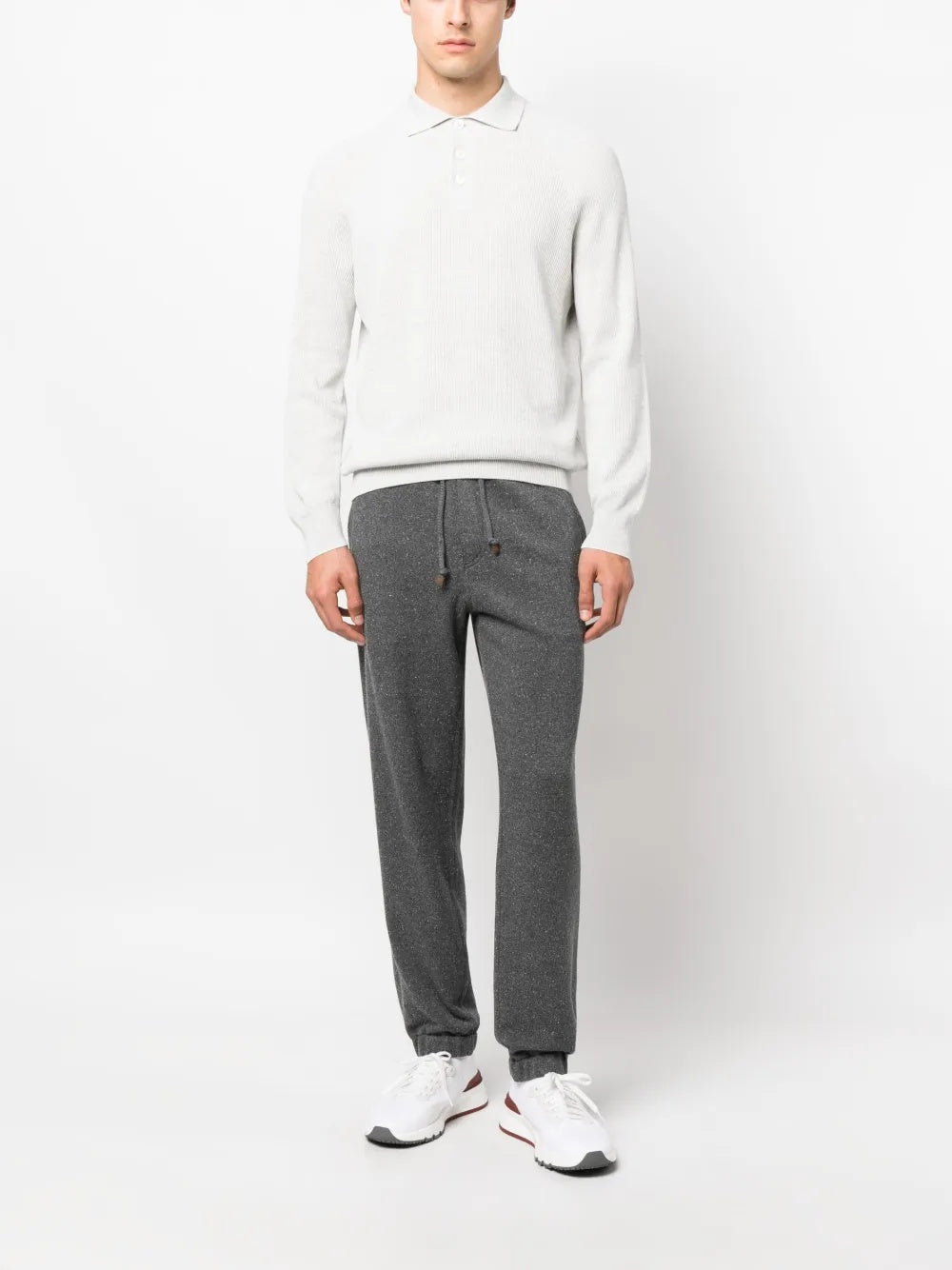 BRUNELLO CUCINELLI MEN'S GREY TAPERED COTTON TROUSERS