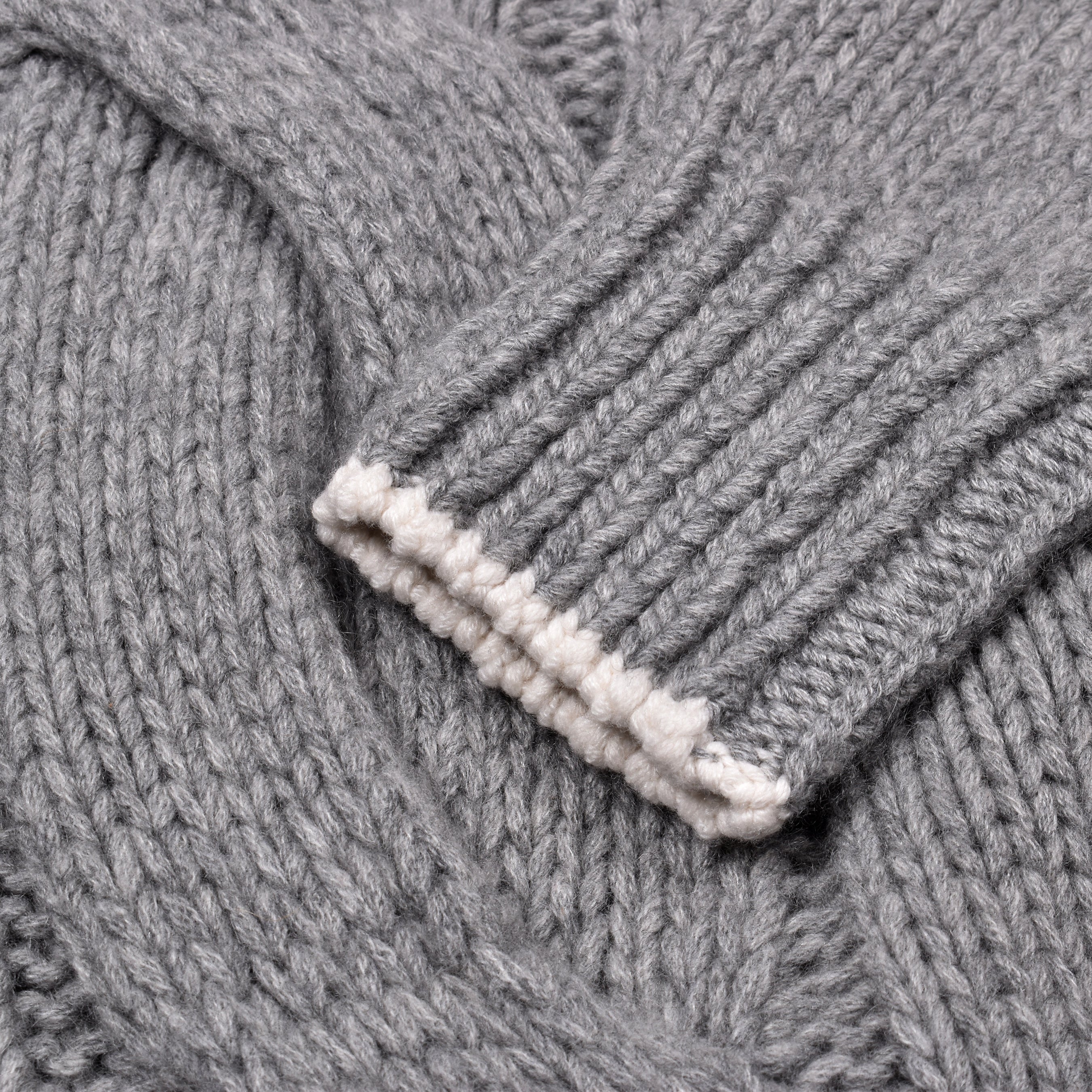 BRUNELLO CUCINELLI MEN'S LIGHT GREY CASHMERE CABLE KNIT TURTLENECK
