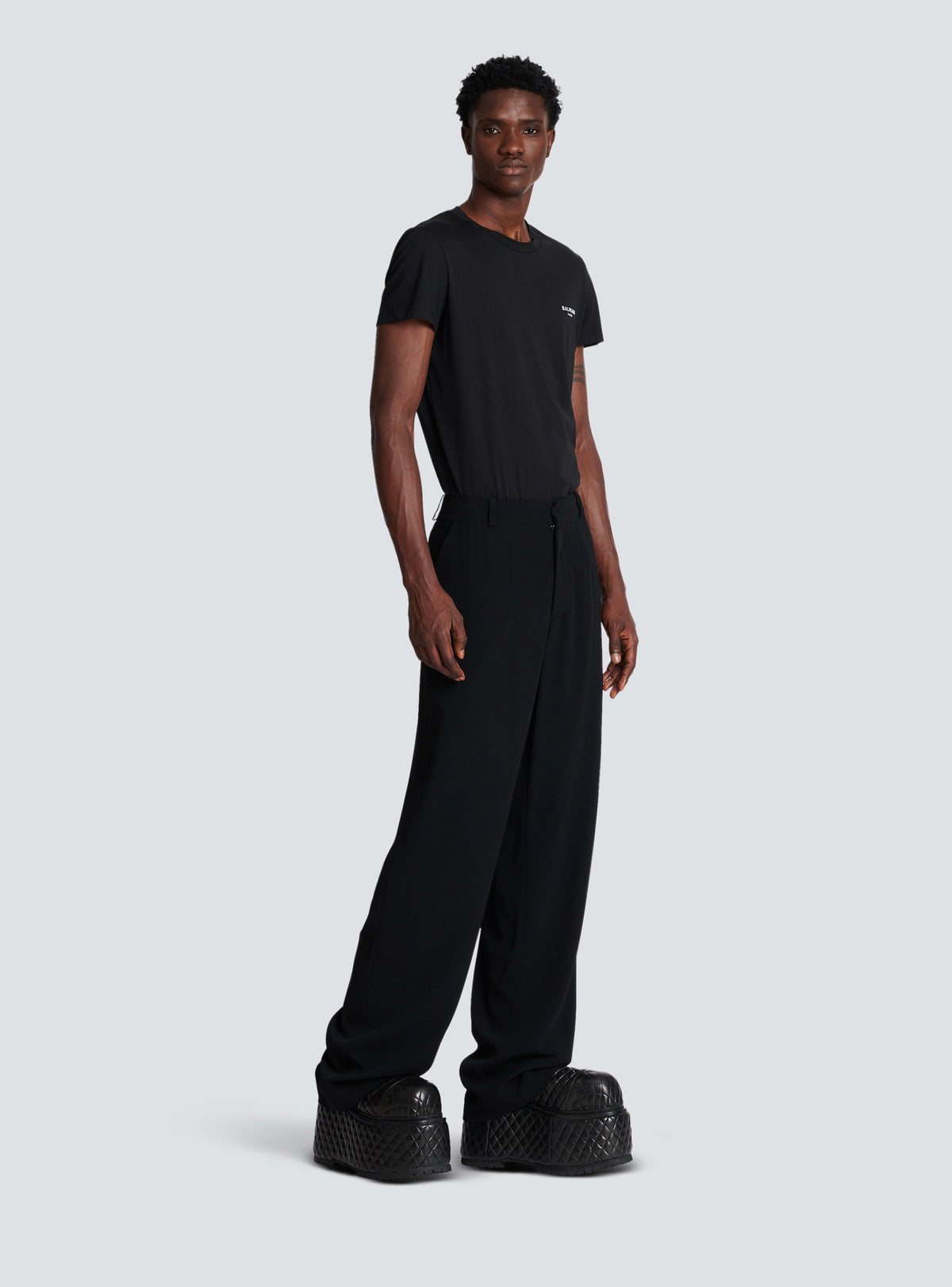 BALMAIN MEN'S BLACK CREPE LOOSE TROUSERS