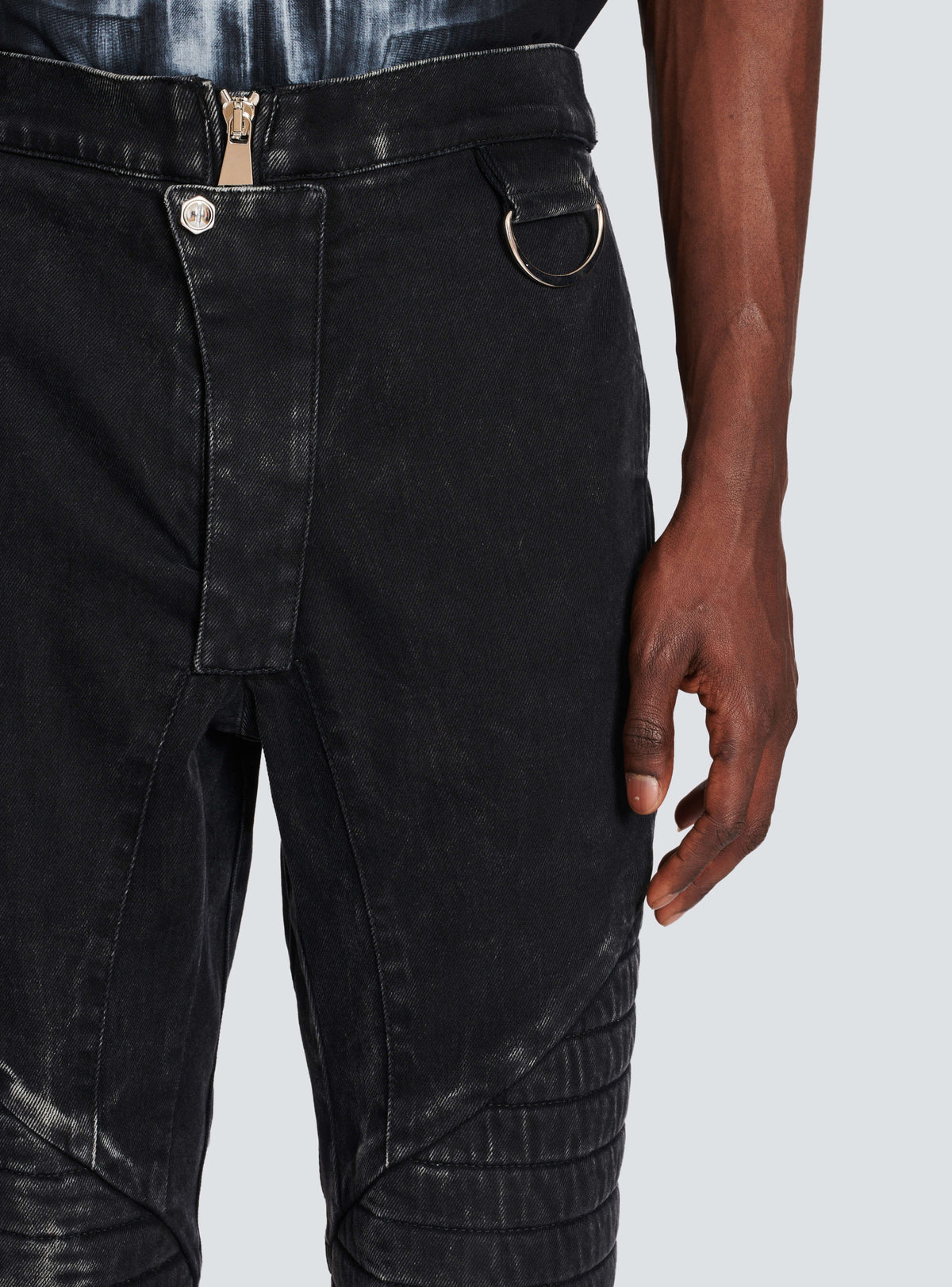 BALMAIN MEN'S BLACK ACID WASH DENIM PANTS