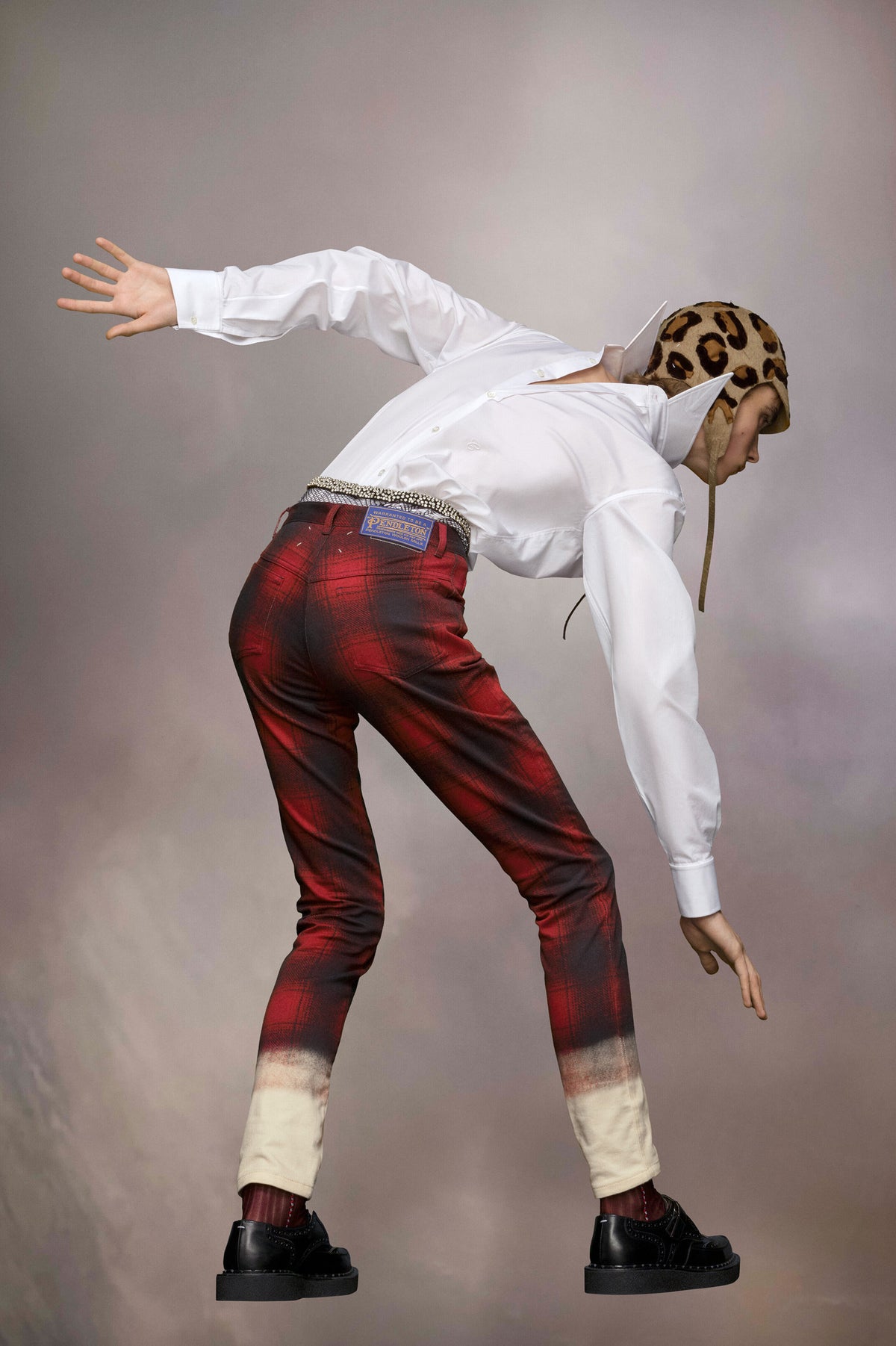 MAISON MARGIELA MEN'S RED BLACK PLAID TROUSERS WITH DIP-DYE HEM