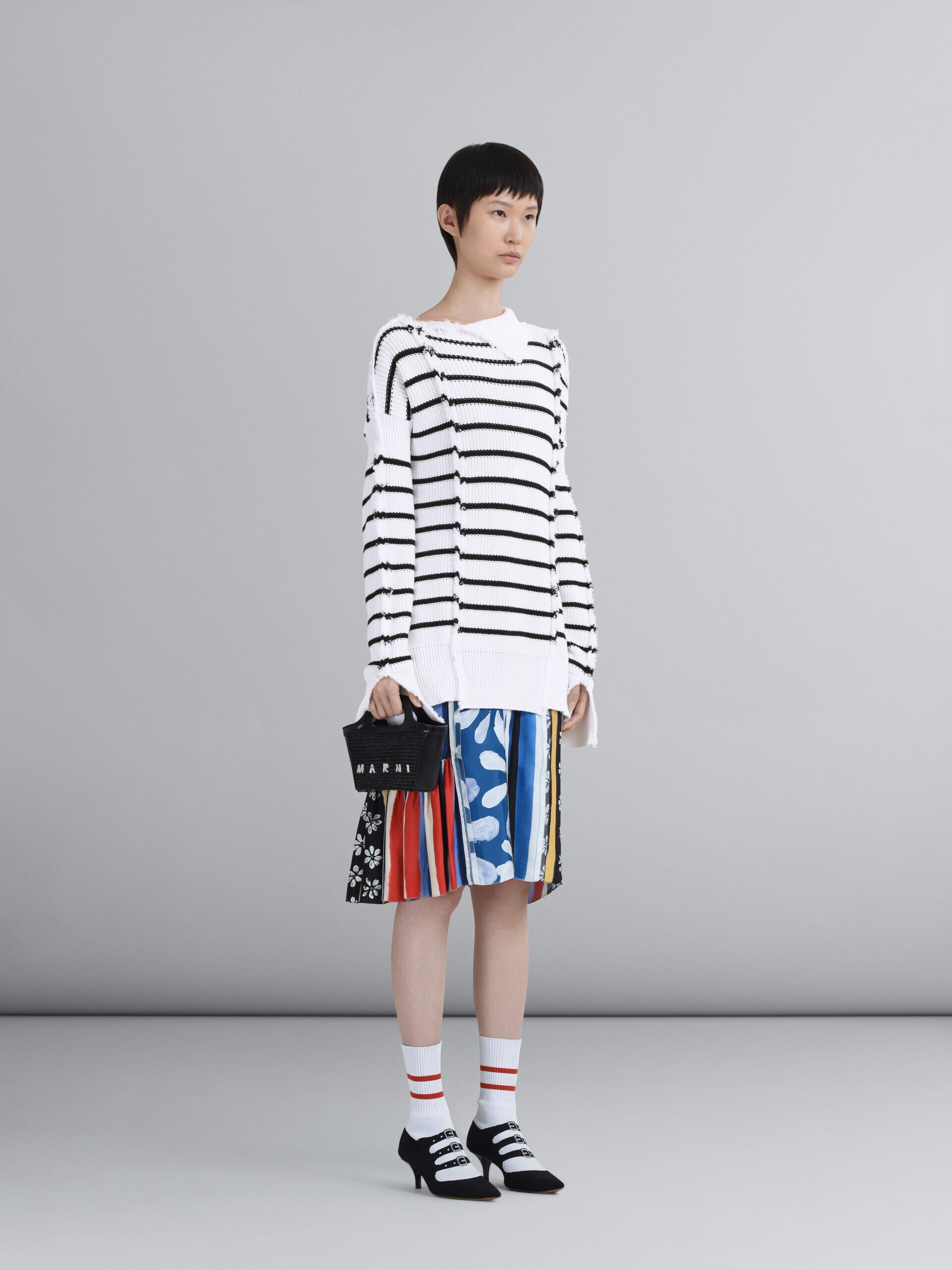 MARNI WOMEN'S WHITE BLACK STRIPED SWEATER