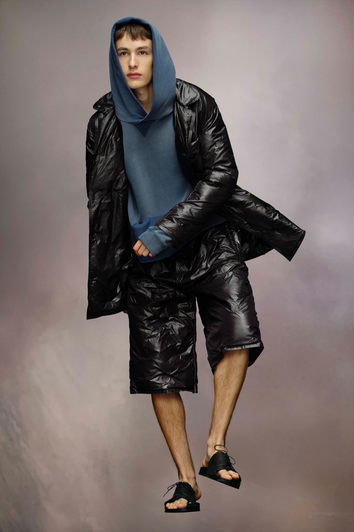 MAISON MARGIELA MEN'S BLACK QUILTED COAT