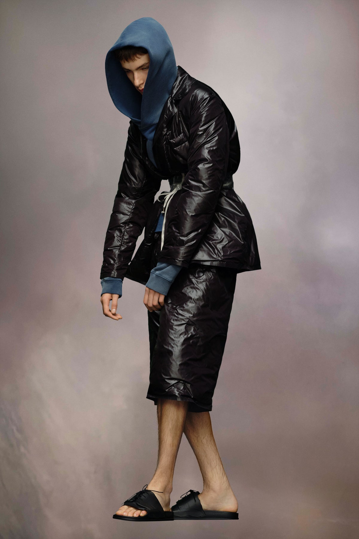 MAISON MARGIELA MEN'S BLACK QUILTED COAT