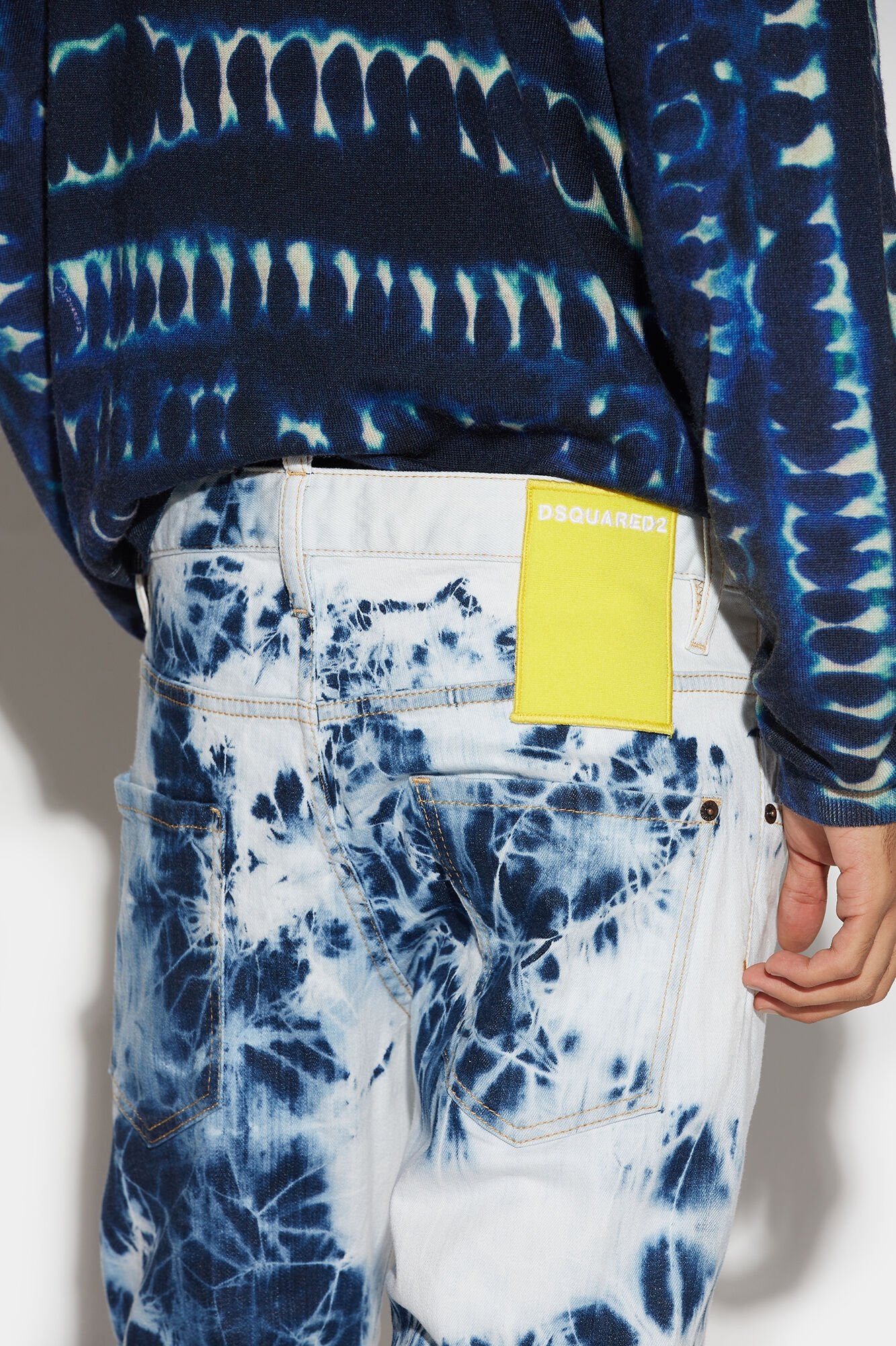 DSQUARED2 MEN'S WHITE TIE-DYE DENIM TROUSERS