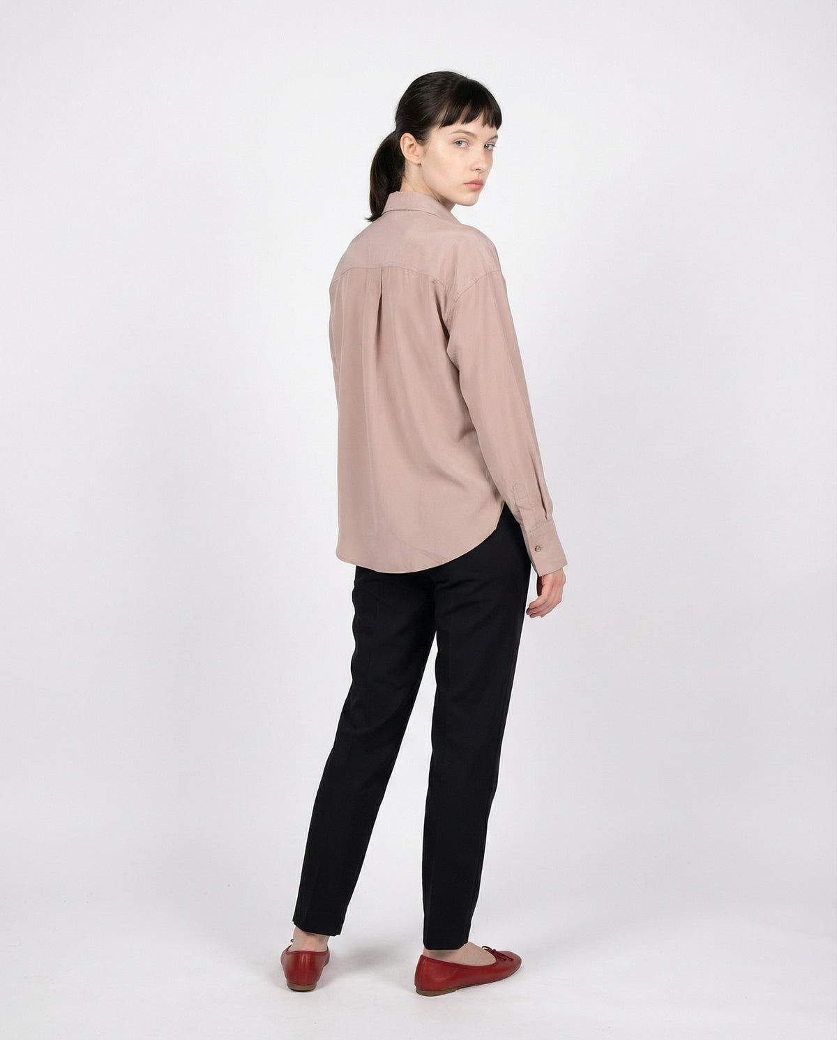 BRUNELLO CUCINELLI WOMEN'S DUSTY PINK SILK SHIRT