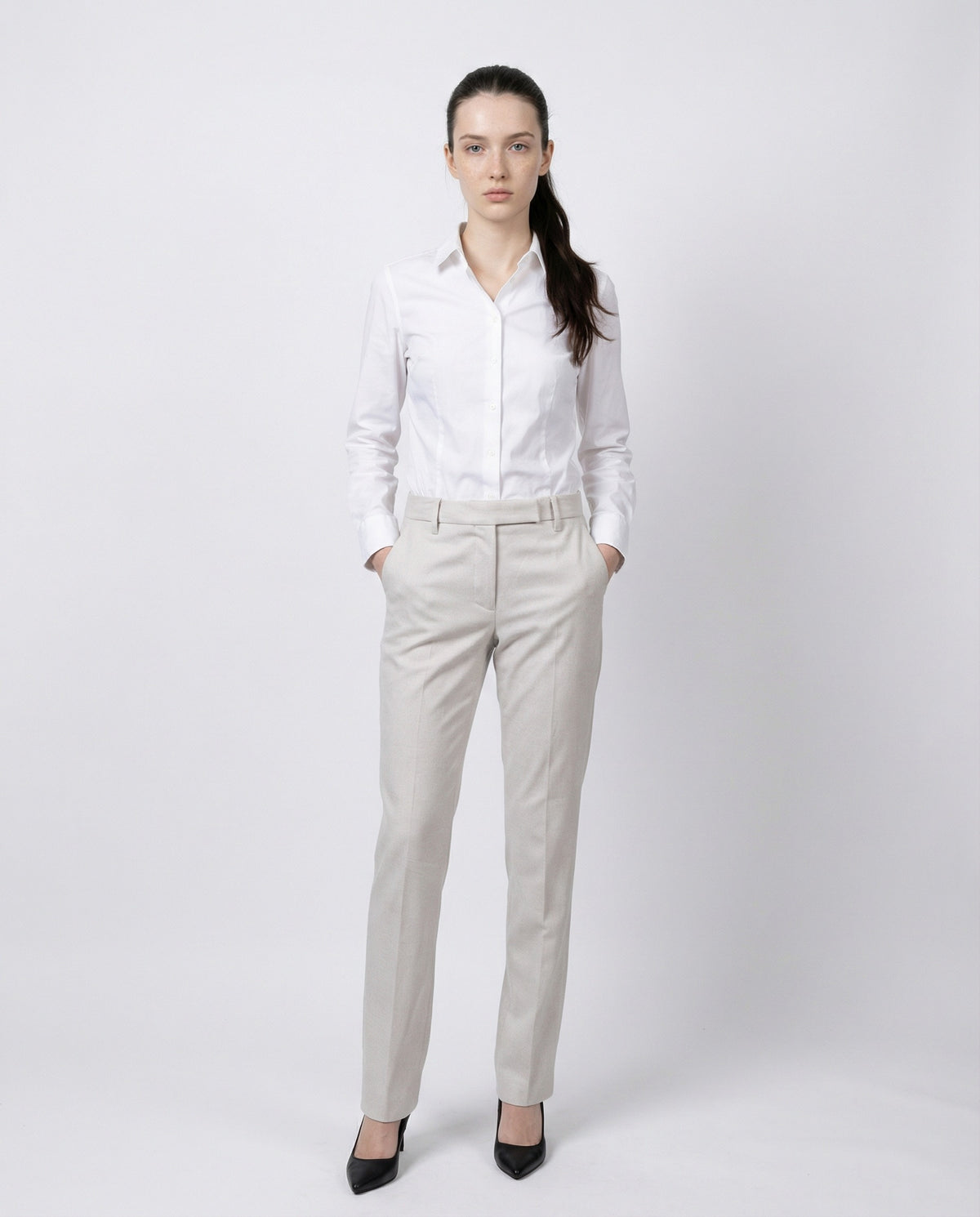 BRUNELLO CUCINELLI WOMEN'S LIGHT BEIGE TAILORED TROUSERS