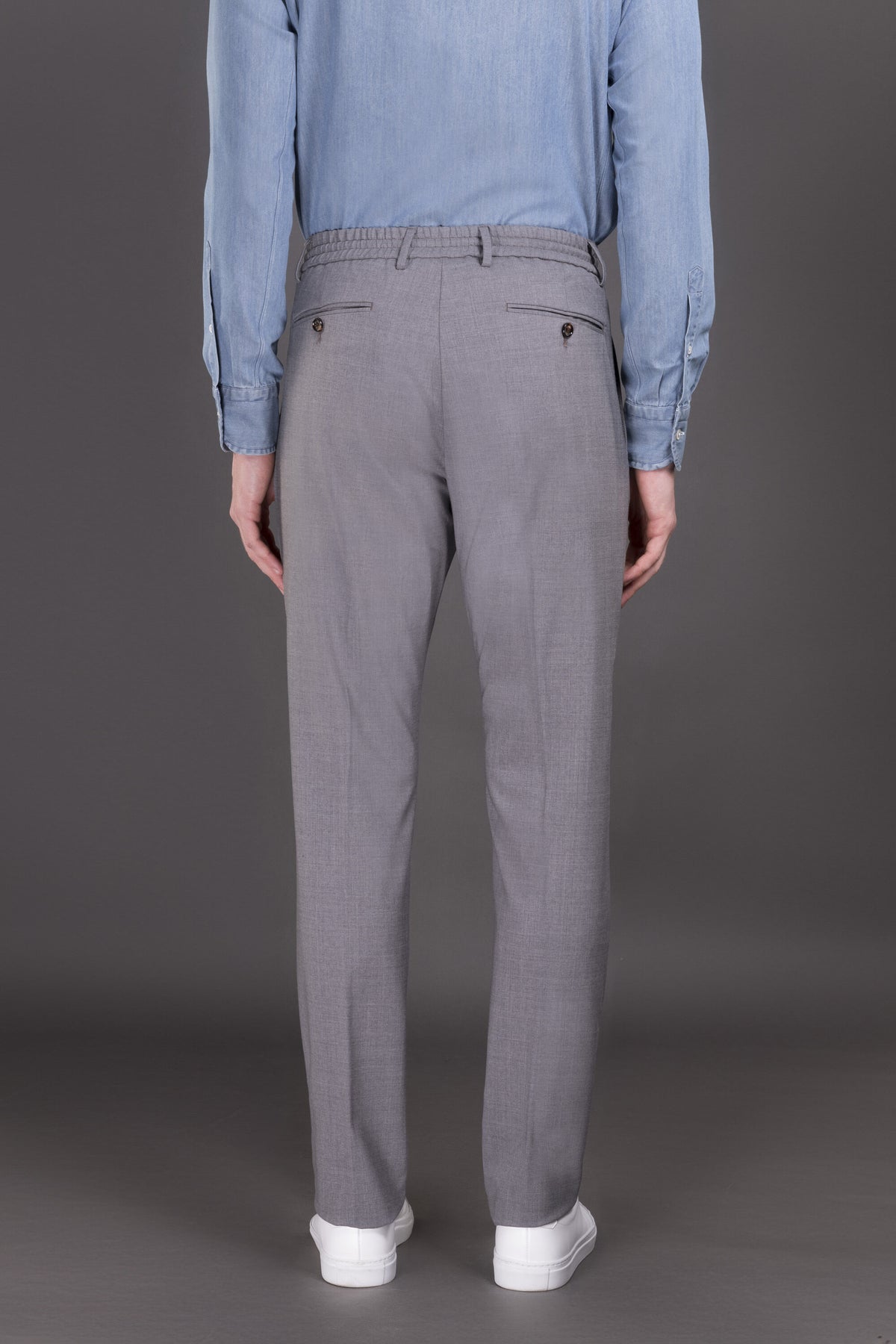 MOORER MEN'S LIGHT GREY TAILORED TROUSERS