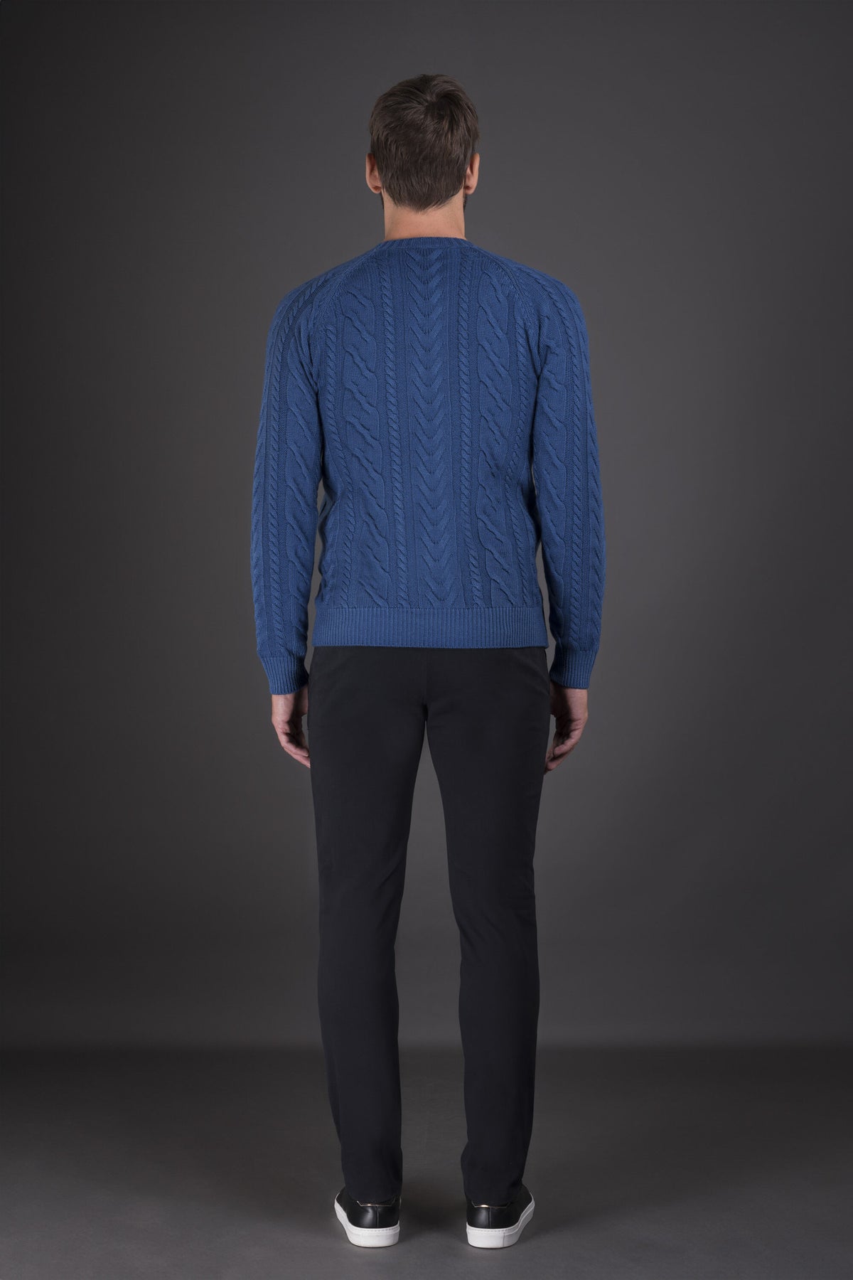 MOORER MEN'S BLUE CABLE KNIT SWEATER