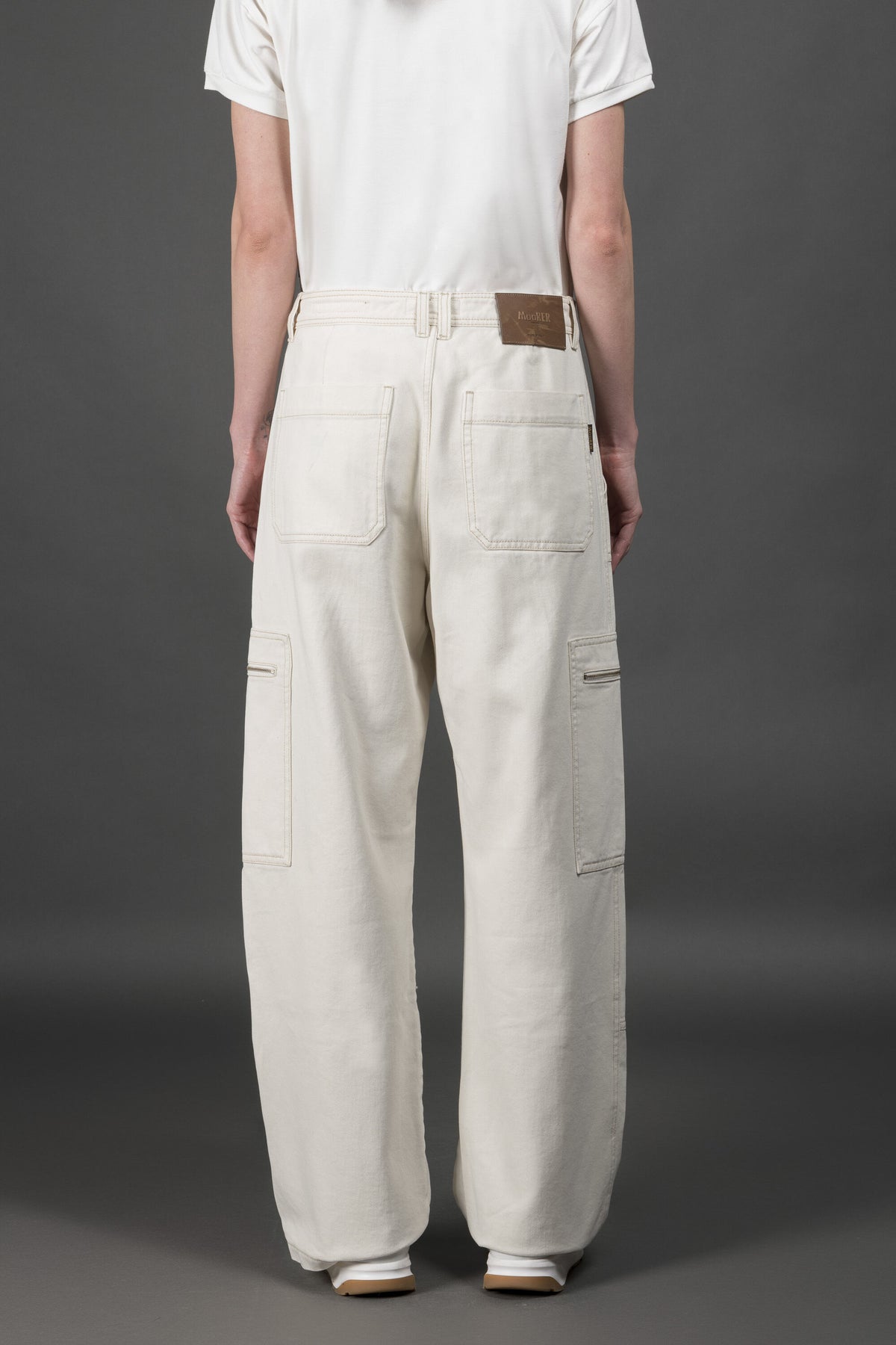 MOORER WOMEN'S OFF WHITE RELAXED CARGO TROUSERS