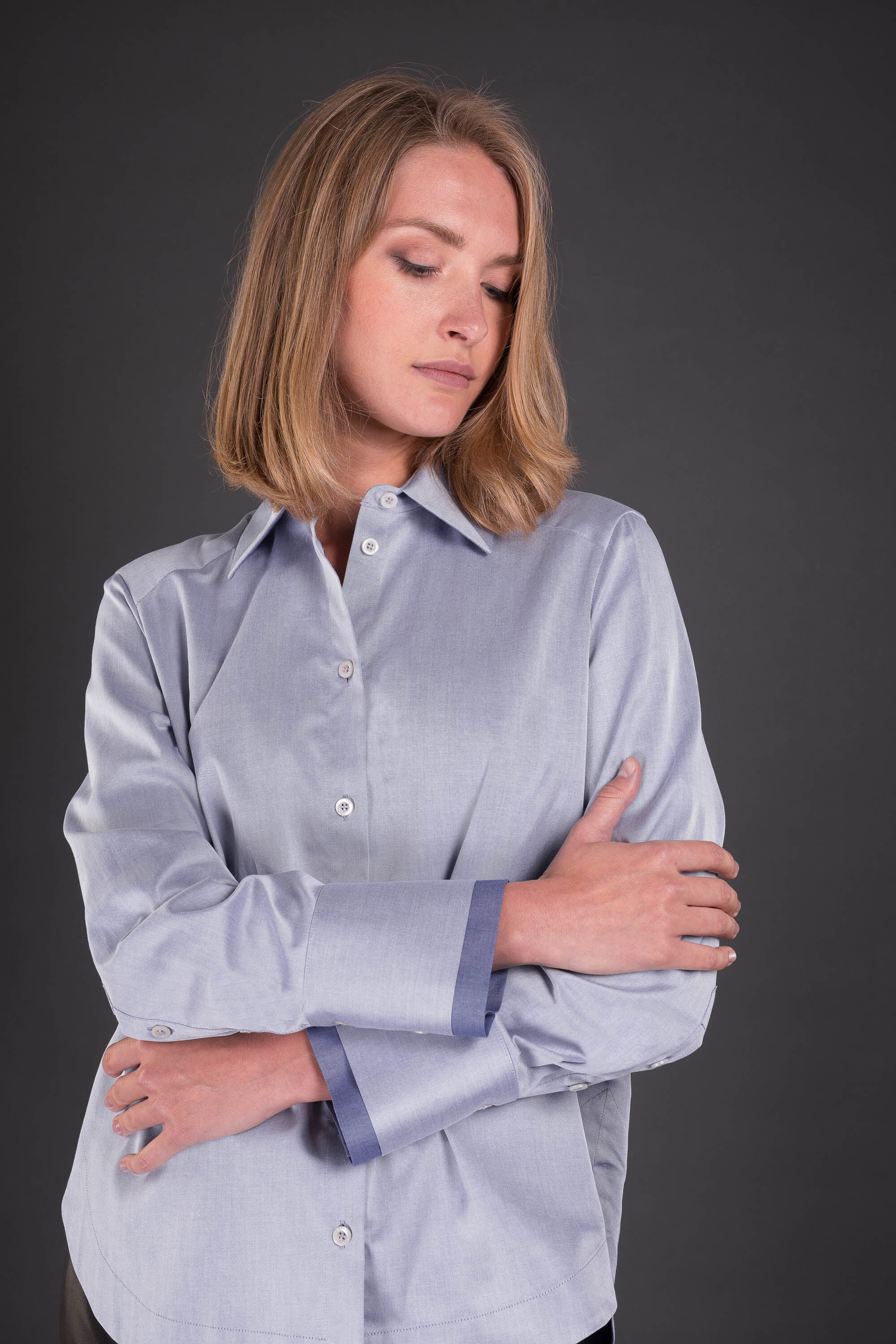 MOORER WOMEN'S LIGHT BLUE TAILORED SHIRT