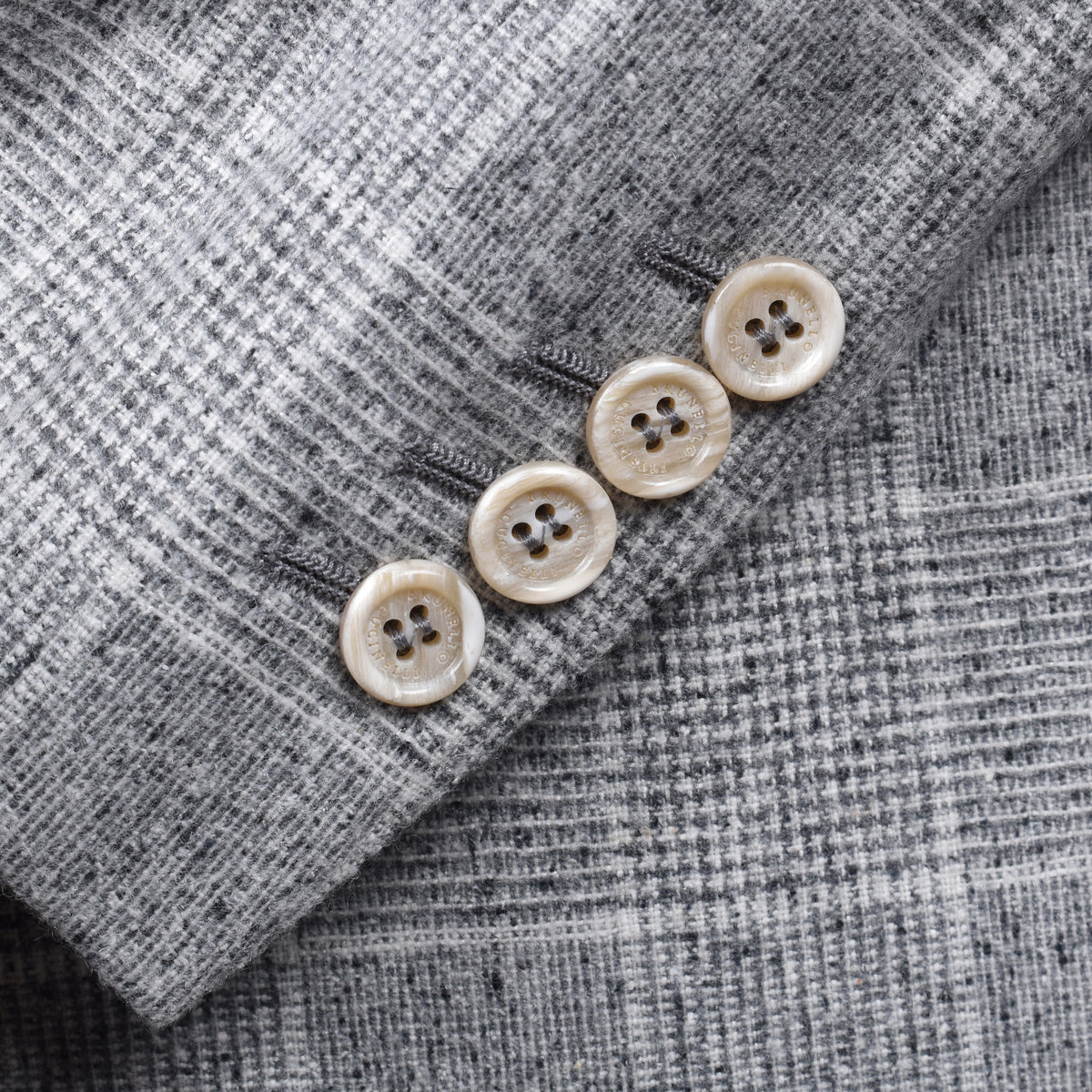 BRUNELLO CUCINELLI MEN'S GREY SILK WOOL DOUBLE BREASTED BLAZER