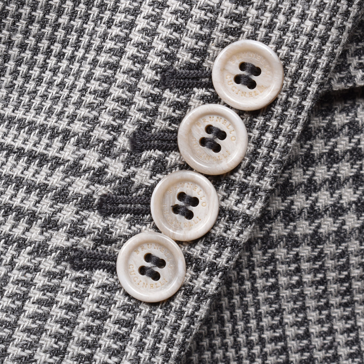 BRUNELLO CUCINELLI MEN'S GREY WOOL BLEND BLAZER