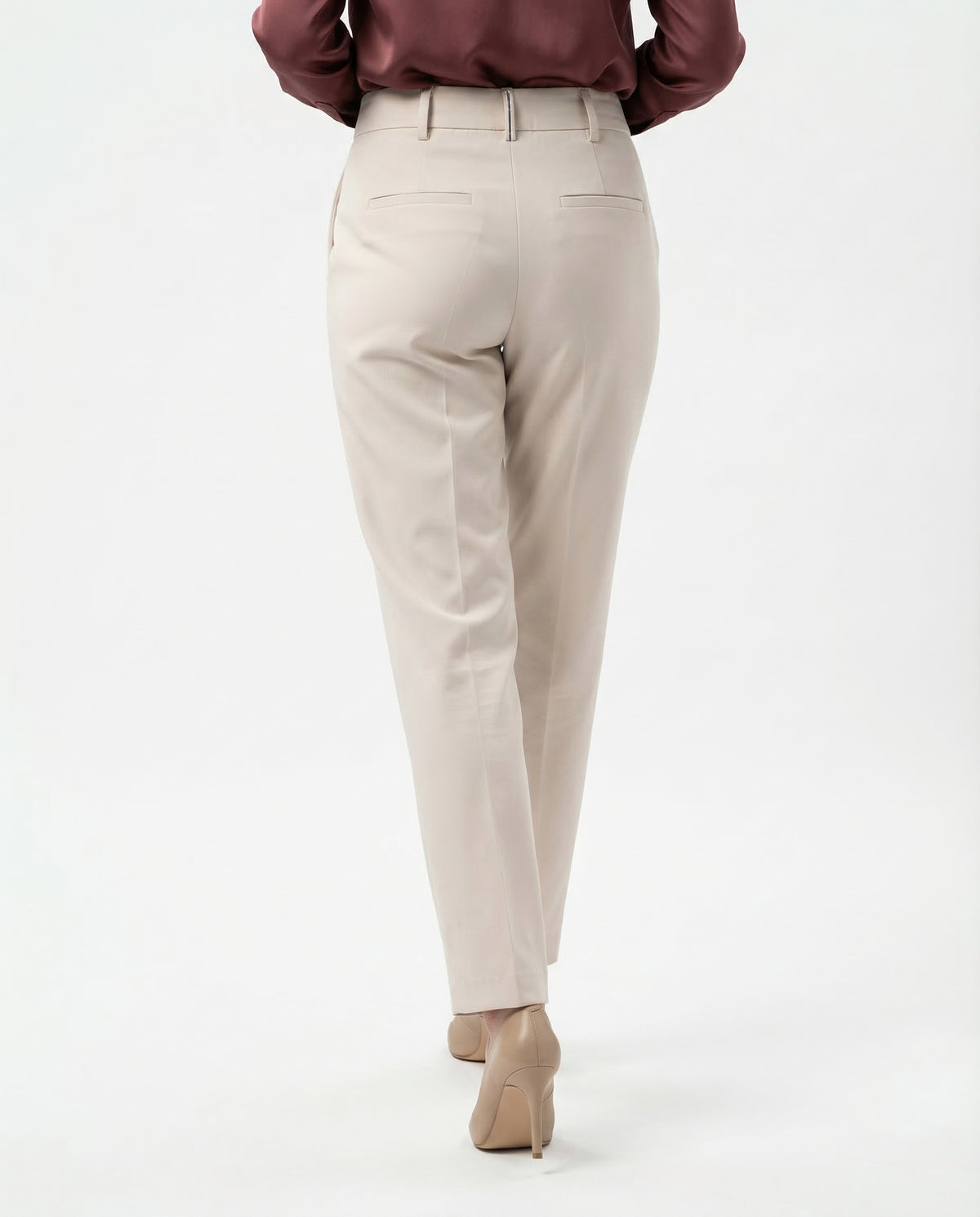 BRUNELLO CUCINELLI WOMEN'S LIGHT BEIGE TAPERED TROUSERS
