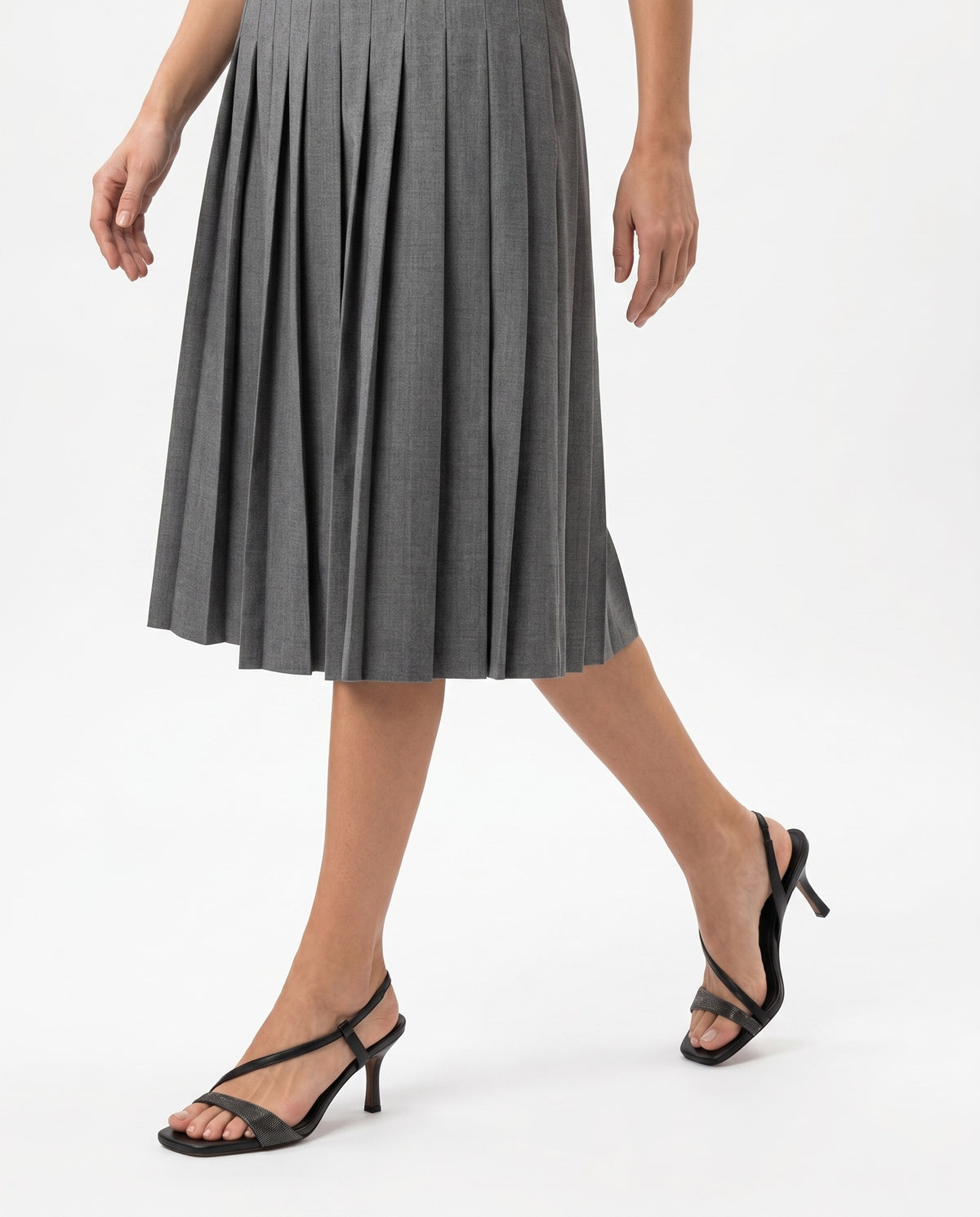 BRUNELLO CUCINELLI WOMEN'S BLACK LEATHER OPEN TOE SANDALS