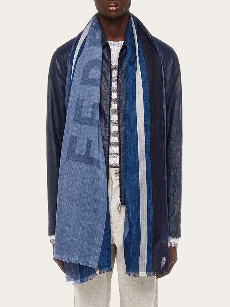 FERRAGAMO MEN'S BLUE SILK LINEN SCARF