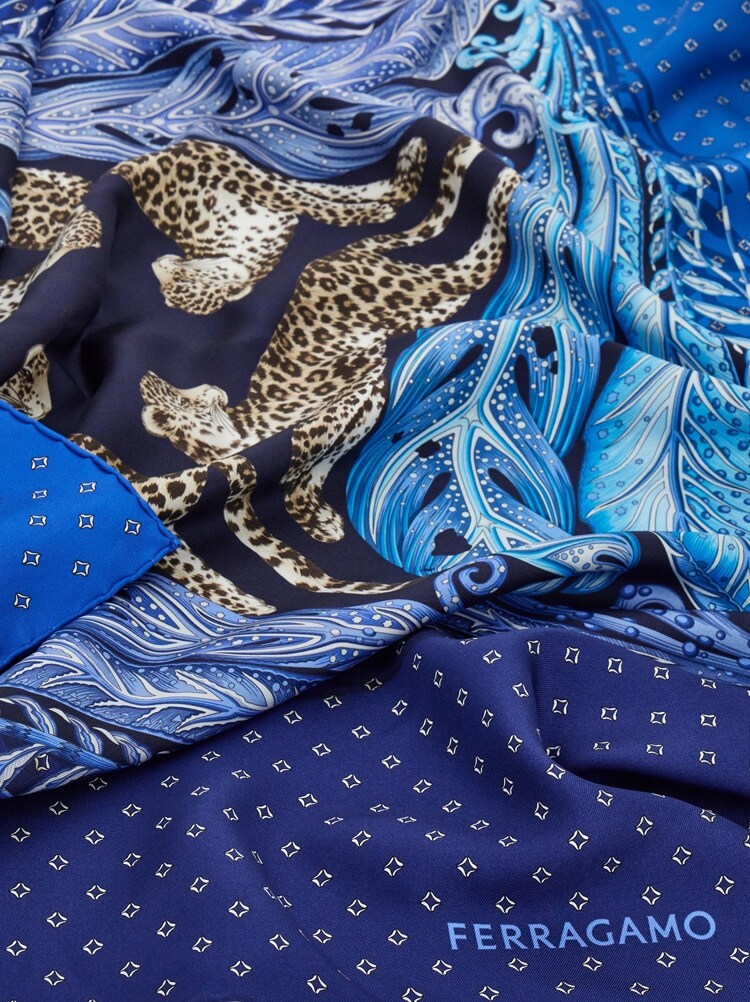 FERRAGAMO WOMEN'S BLUE SILK PRINTED SCARF