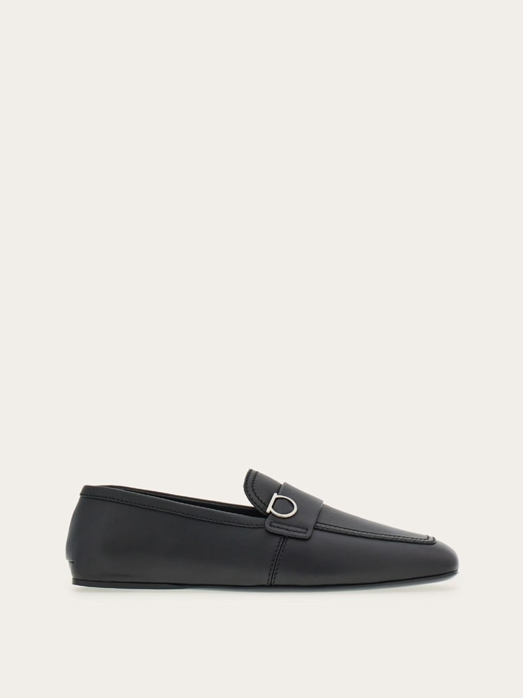 FERRAGAMO MEN'S BLACK CALF LEATHER LOAFERS