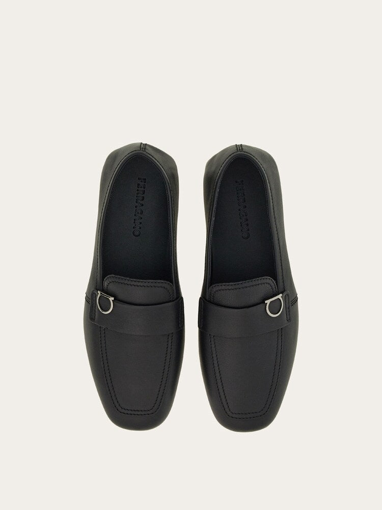 FERRAGAMO MEN'S BLACK CALF LEATHER LOAFERS