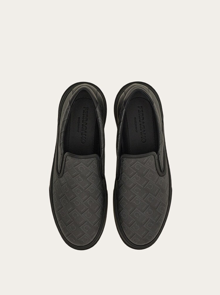 FERRAGAMO MEN'S BLACK FABRIC SLIP ON SHOES