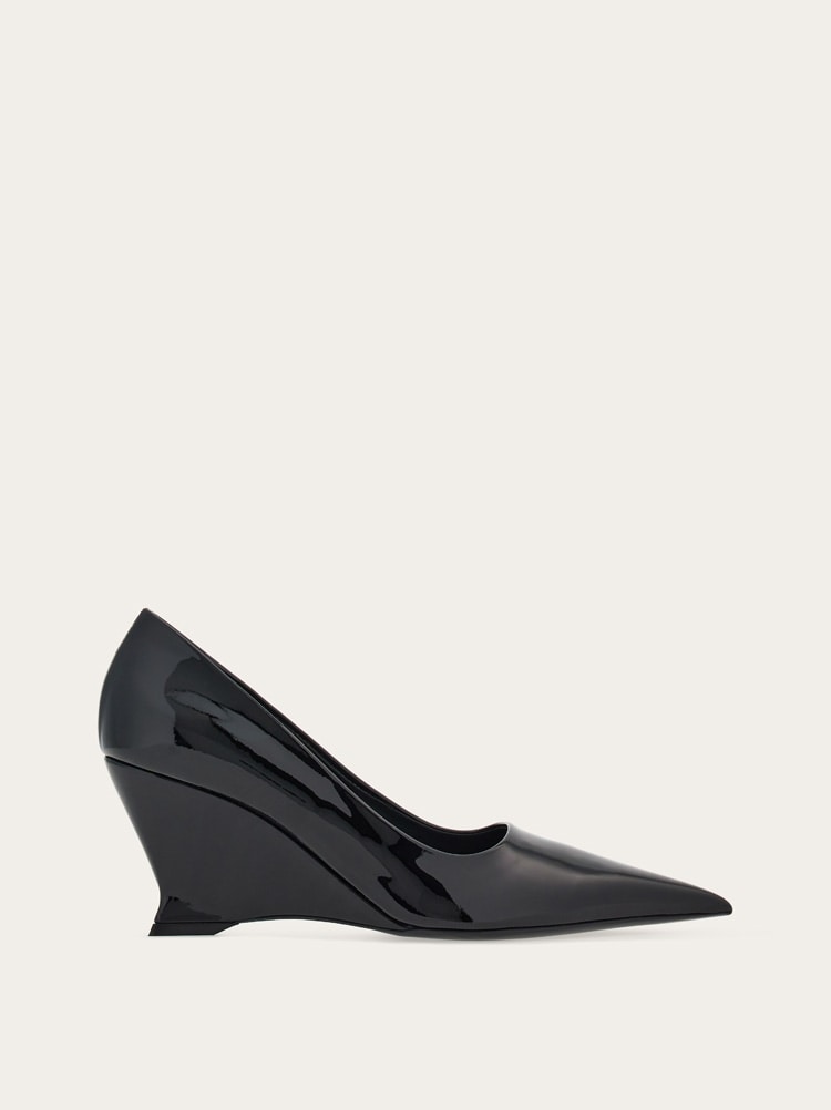FERRAGAMO WOMEN'S BLACK PATENT WEDGE SHOES