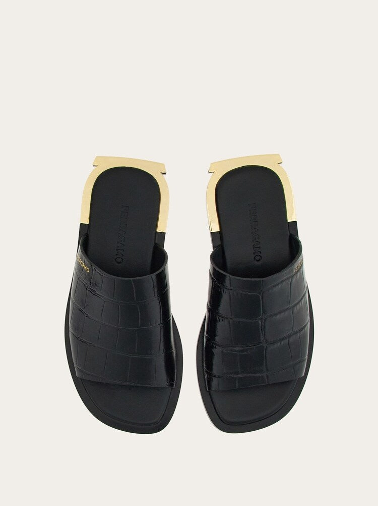 FERRAGAMO WOMEN'S BLACK CALF LEATHER SLIDE SHOES