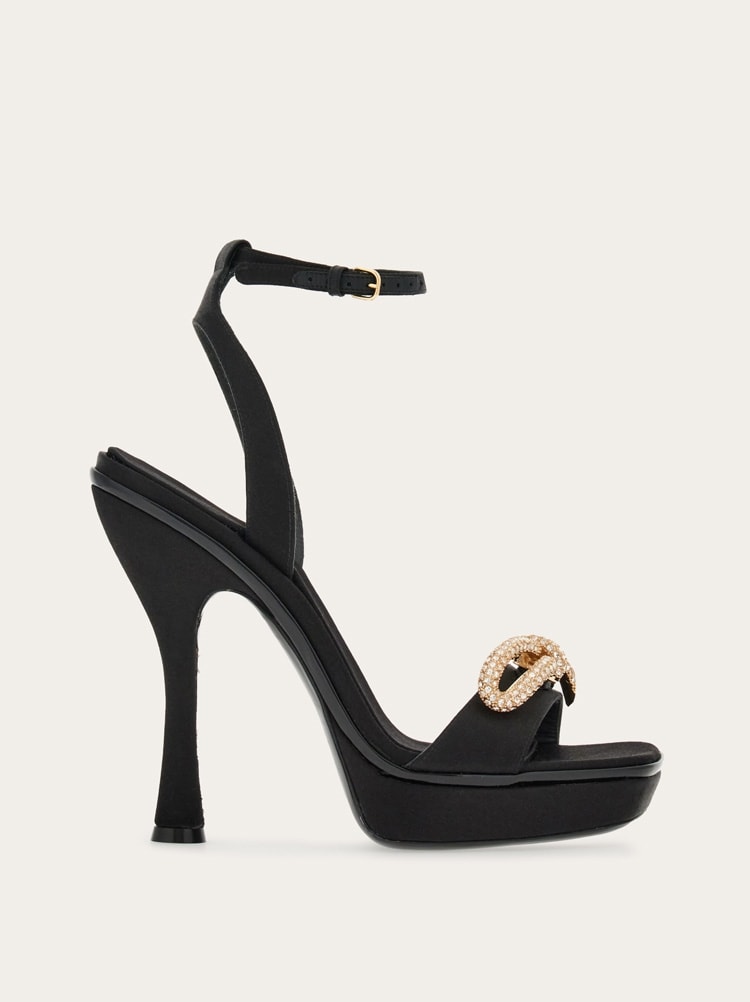 FERRAGAMO WOMEN'S BLACK FABRIC PLATFORM SANDALS