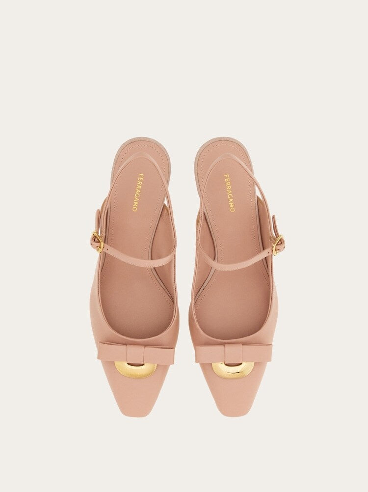 FERRAGAMO WOMEN'S BLUSH LEATHER SLINGBACK SHOE
