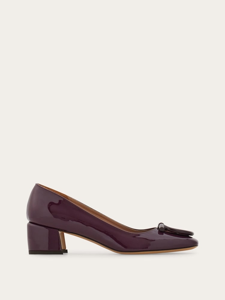FERRAGAMO WOMEN'S DARK PURPLE PATENT LEATHER SHOES