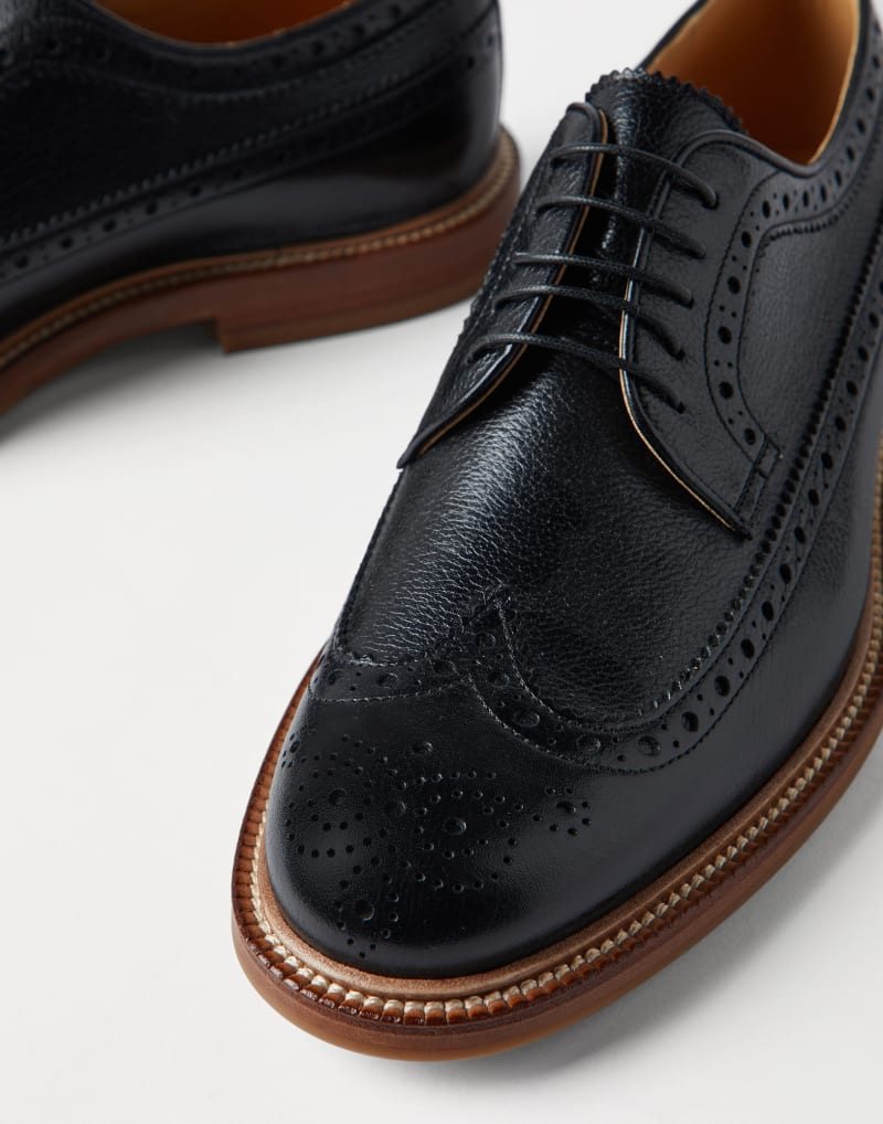 BRUNELLO CUCINELLI MEN'S BLACK LEATHER WINGTIP SHOES