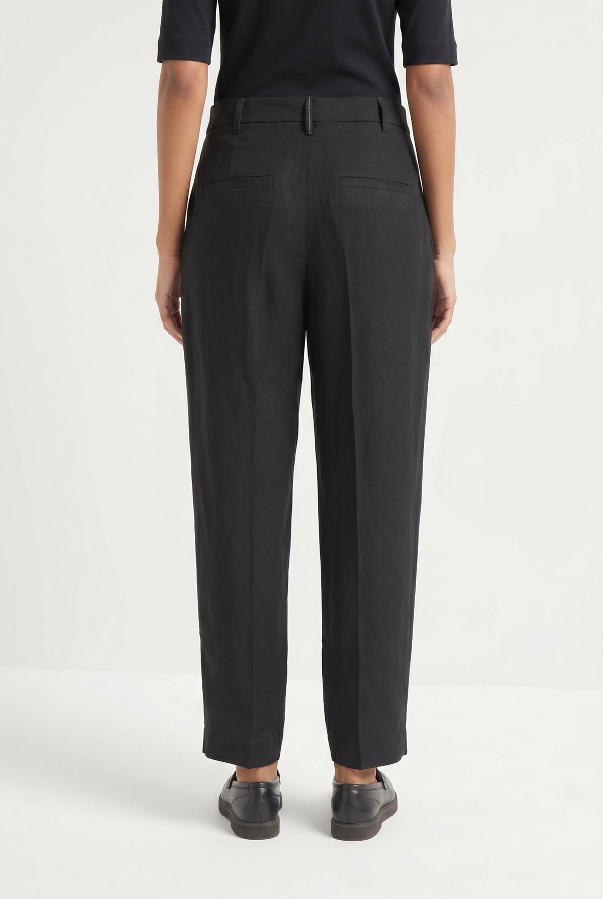 BRUNELLO CUCINELLI WOMEN'S BLACK RELAXED LINEN TROUSERS