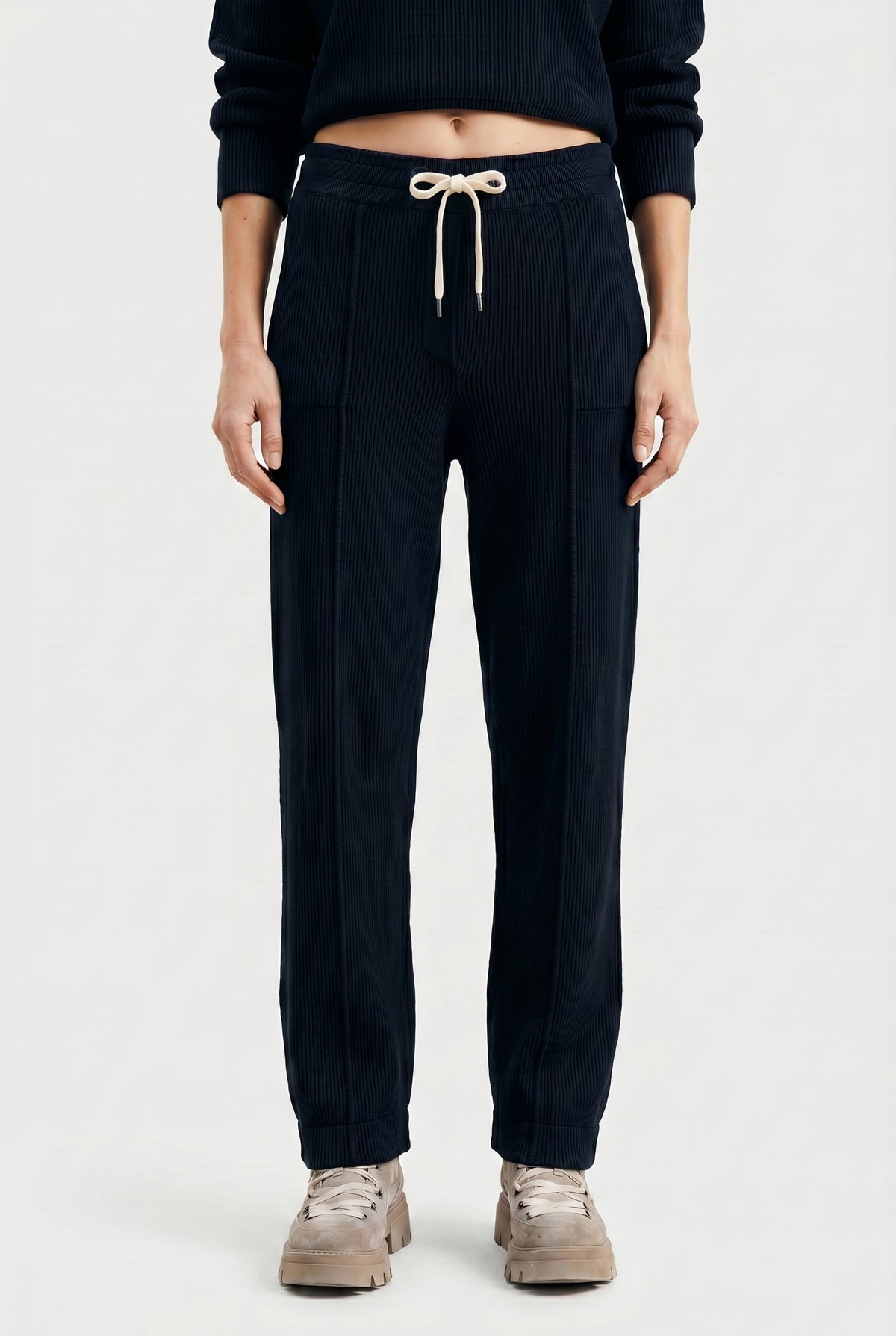 BRUNELLO CUCINELLI WOMEN'S BLACK RELAXED COTTON TROUSERS