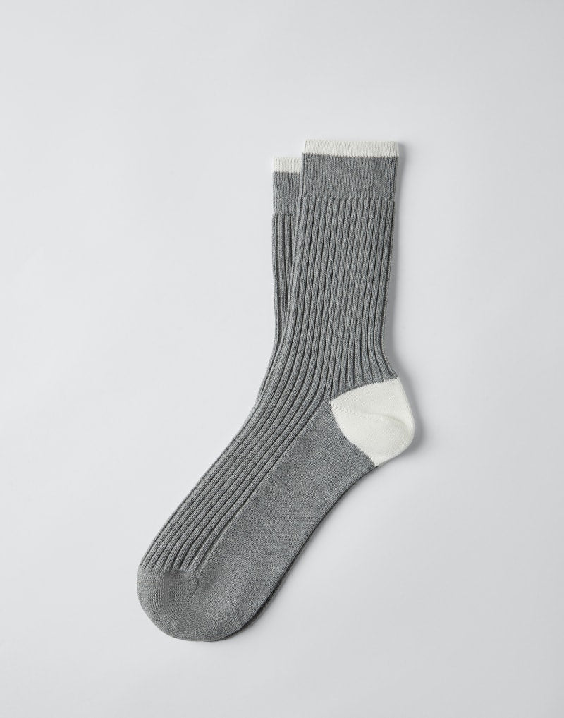 BRUNELLO CUCINELLI MEN'S GREY WHITE RIBBED SOCKS