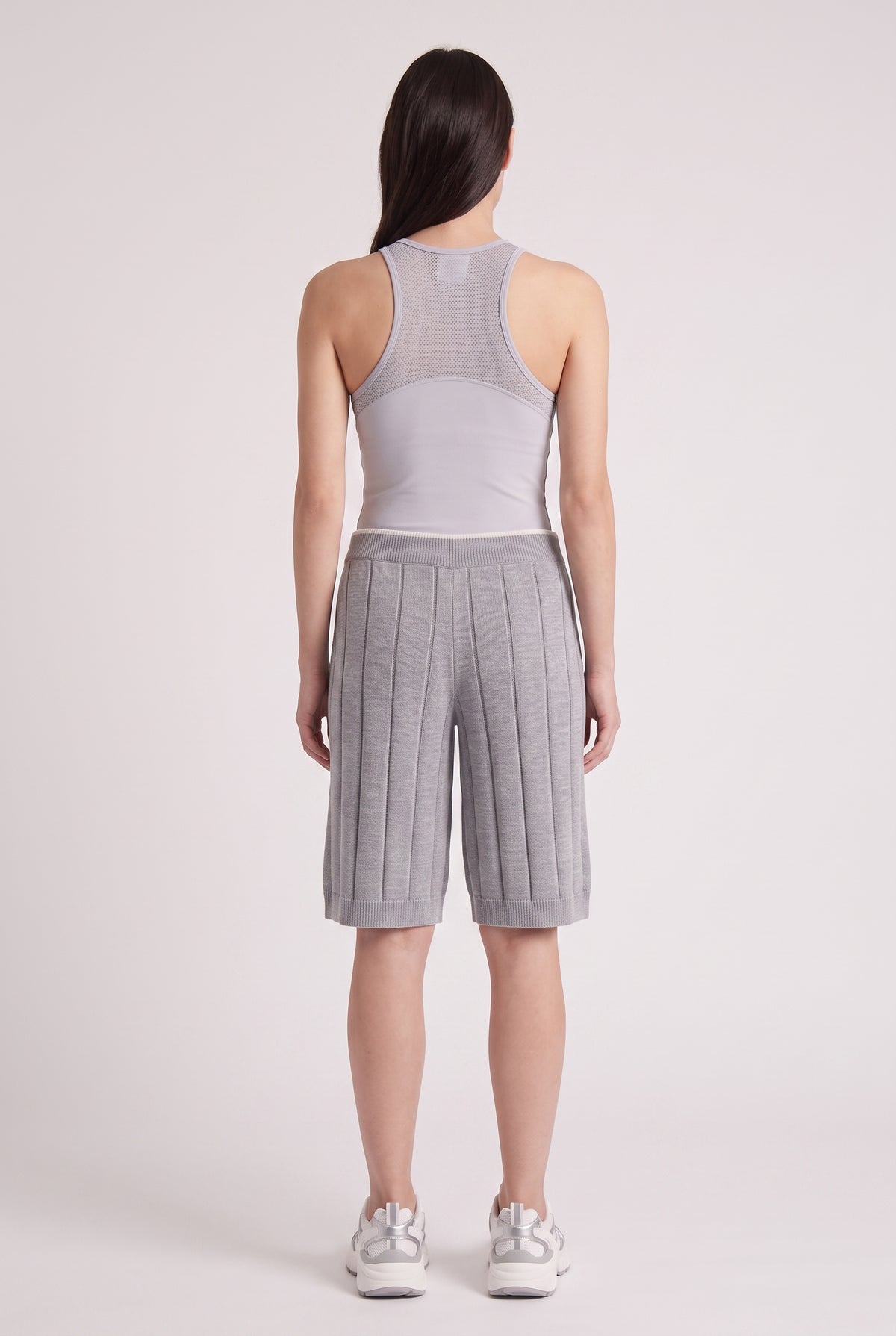 BRUNELLO CUCINELLI WOMEN'S LIGHT GREY RIBBED COTTON SHORTS
