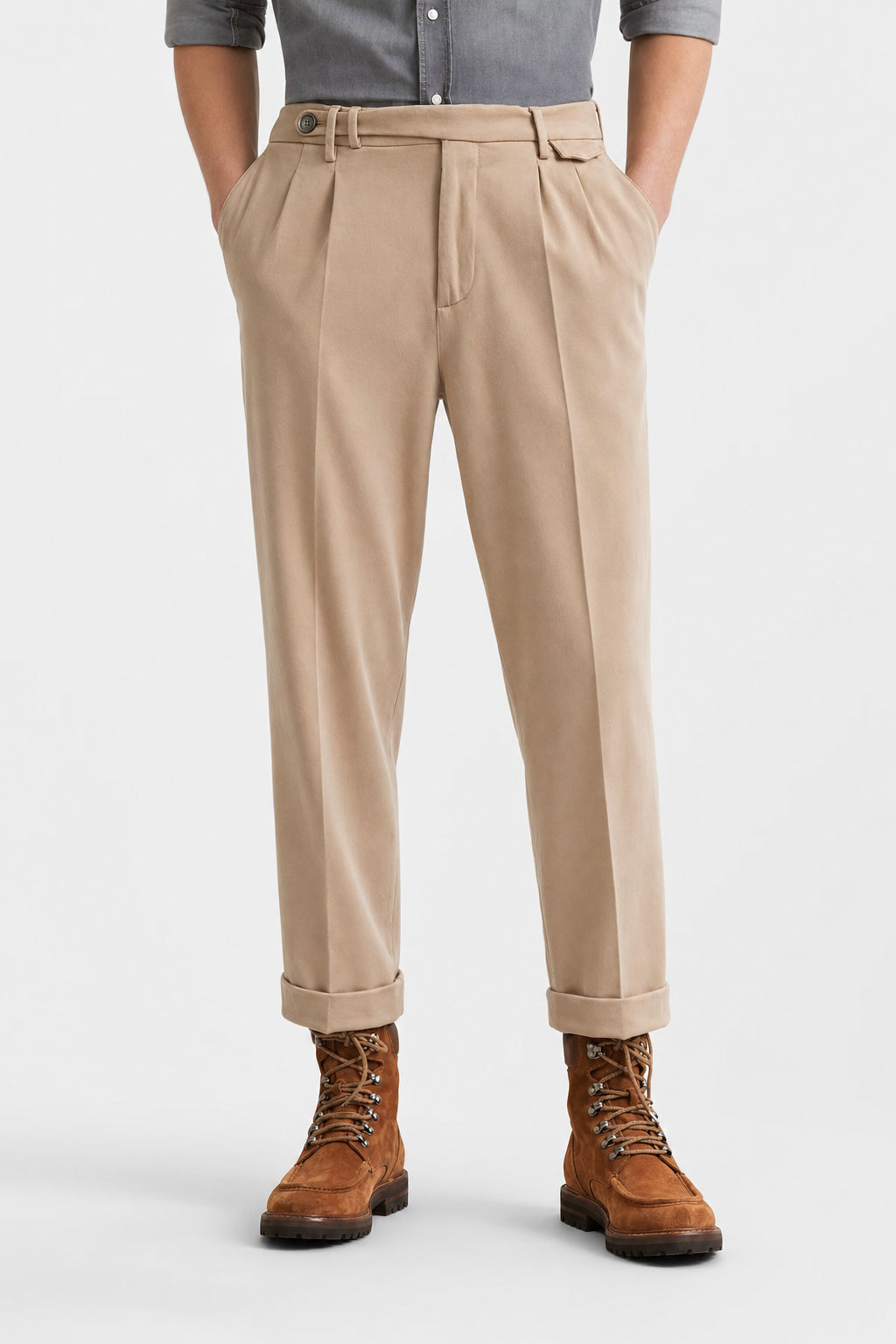 BRUNELLO CUCINELLI MEN'S BEIGE COTTON PLEATED TROUSERS
