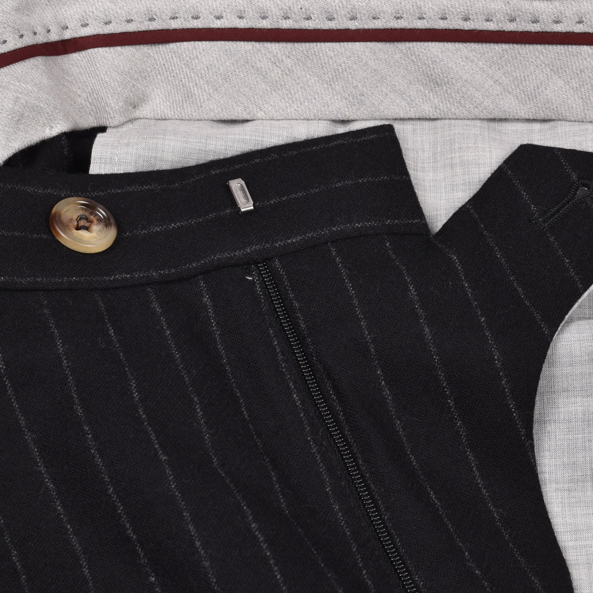 BRUNELLO CUCINELLI MEN'S BLACK VIRGIN WOOL PINSTRIPE TROUSERS