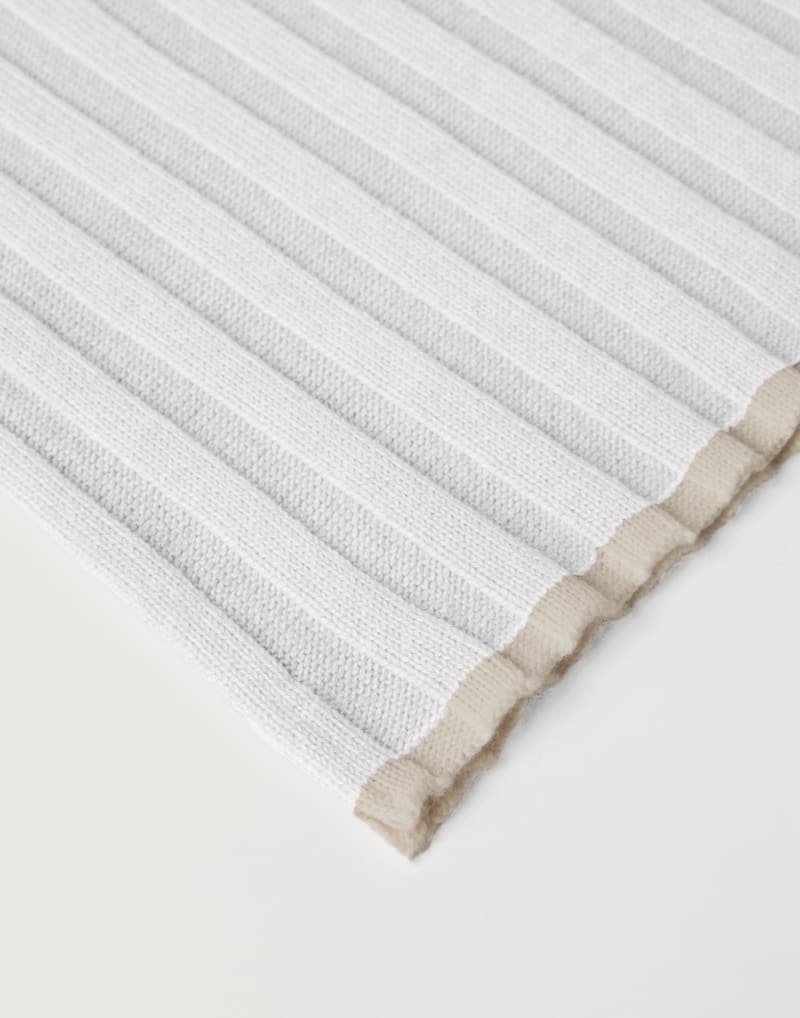 BRUNELLO CUCINELLI MEN'S WHITE RIBBED WOOL SCARF