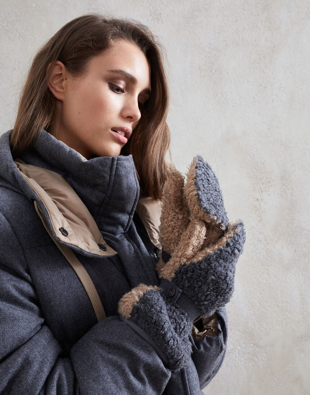 BRUNELLO CUCINELLI WOMEN'S LEAD WOOL BOUCLE MITTENS