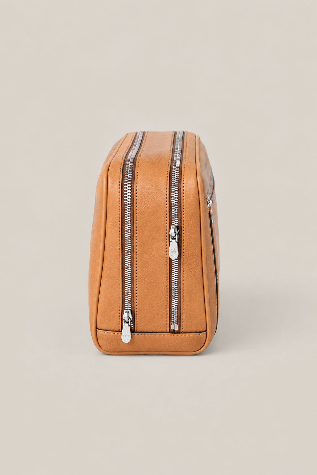 BRUNELLO CUCINELLI MEN'S COGNAC LEATHER ZIP BAG