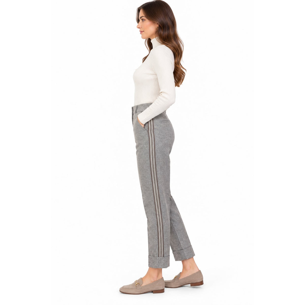 Peserico Gray Bead Embellished Cropped Trousers