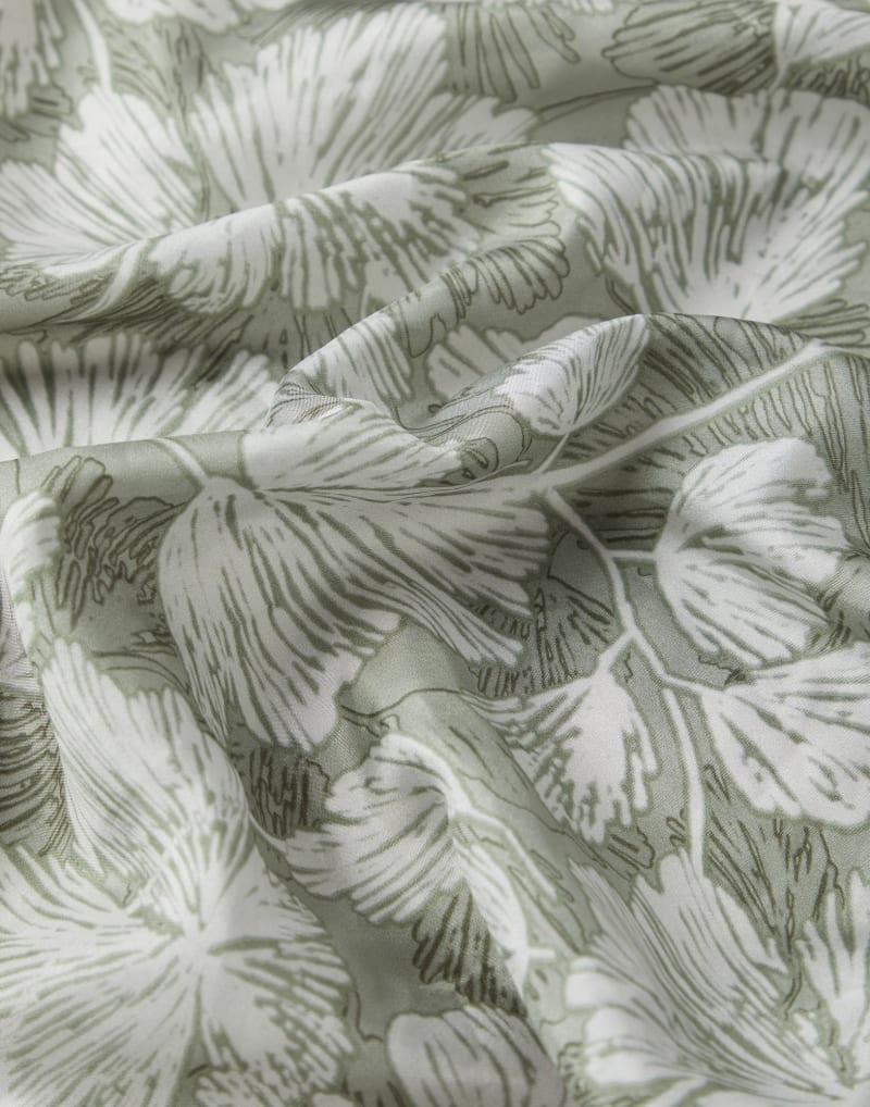 BRUNELLO CUCINELLI WOMEN'S GREEN SILK FLORAL SCARF