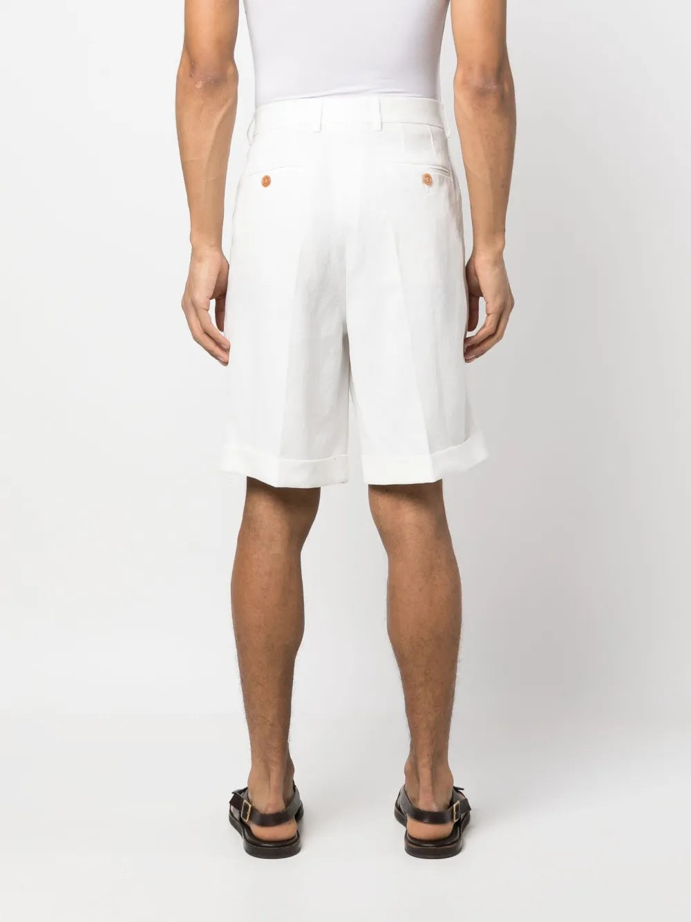 BRUNELLO CUCINELLI MEN'S WHITE LINEN TAILORED SHORTS