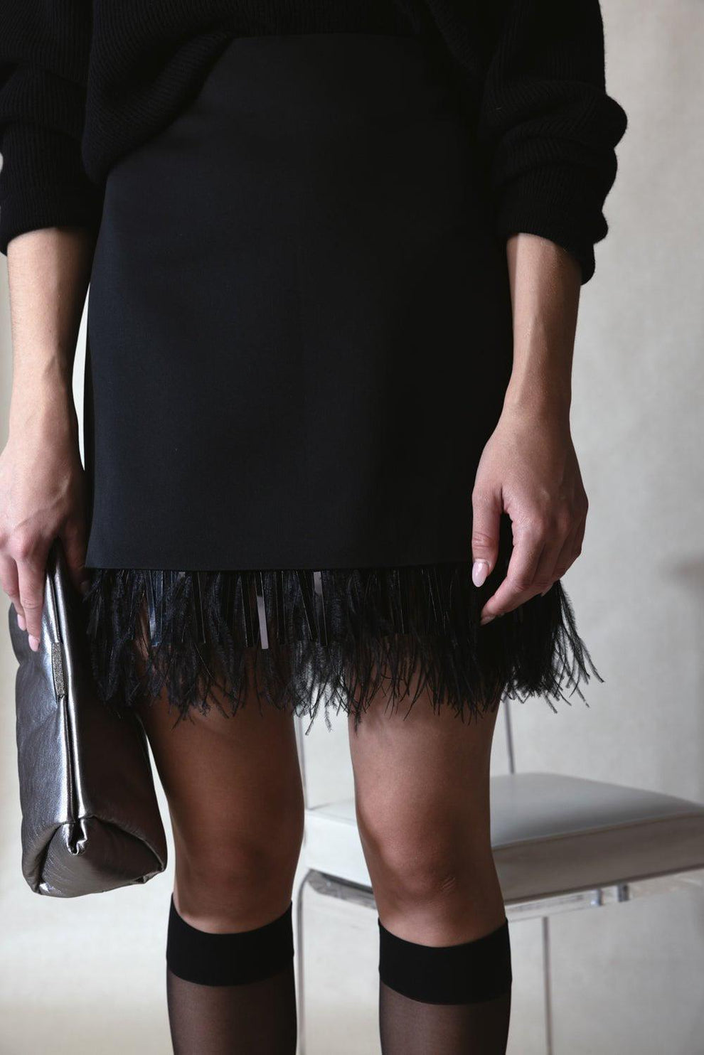 BRUNELLO CUCINELLI WOMEN'S BLACK SKIRT WITH FEATHER TRIM