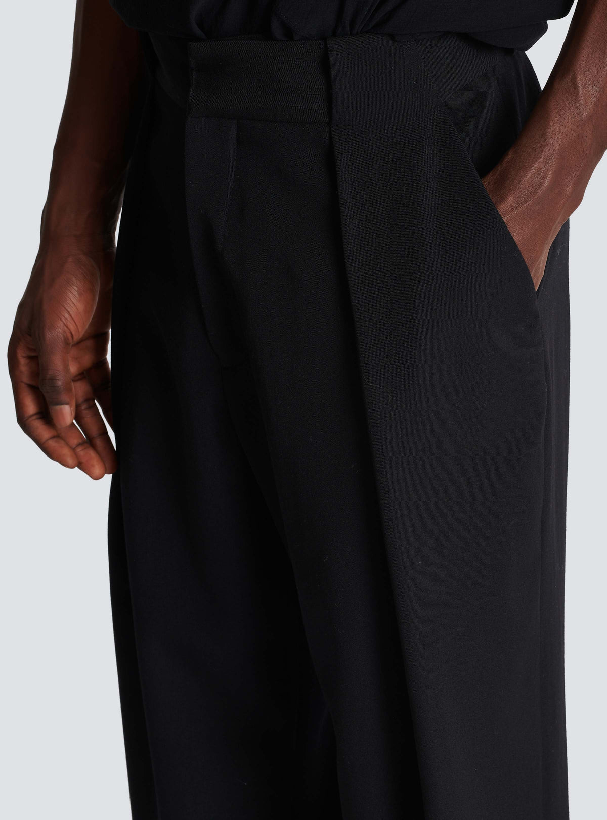 BALMAIN MEN'S BLACK LOOSE TAILORED TROUSERS