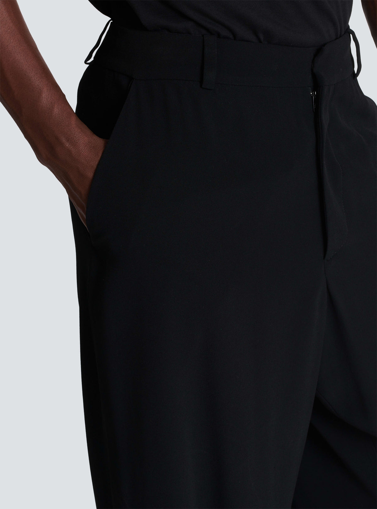 BALMAIN MEN'S BLACK CREPE LOOSE TROUSERS