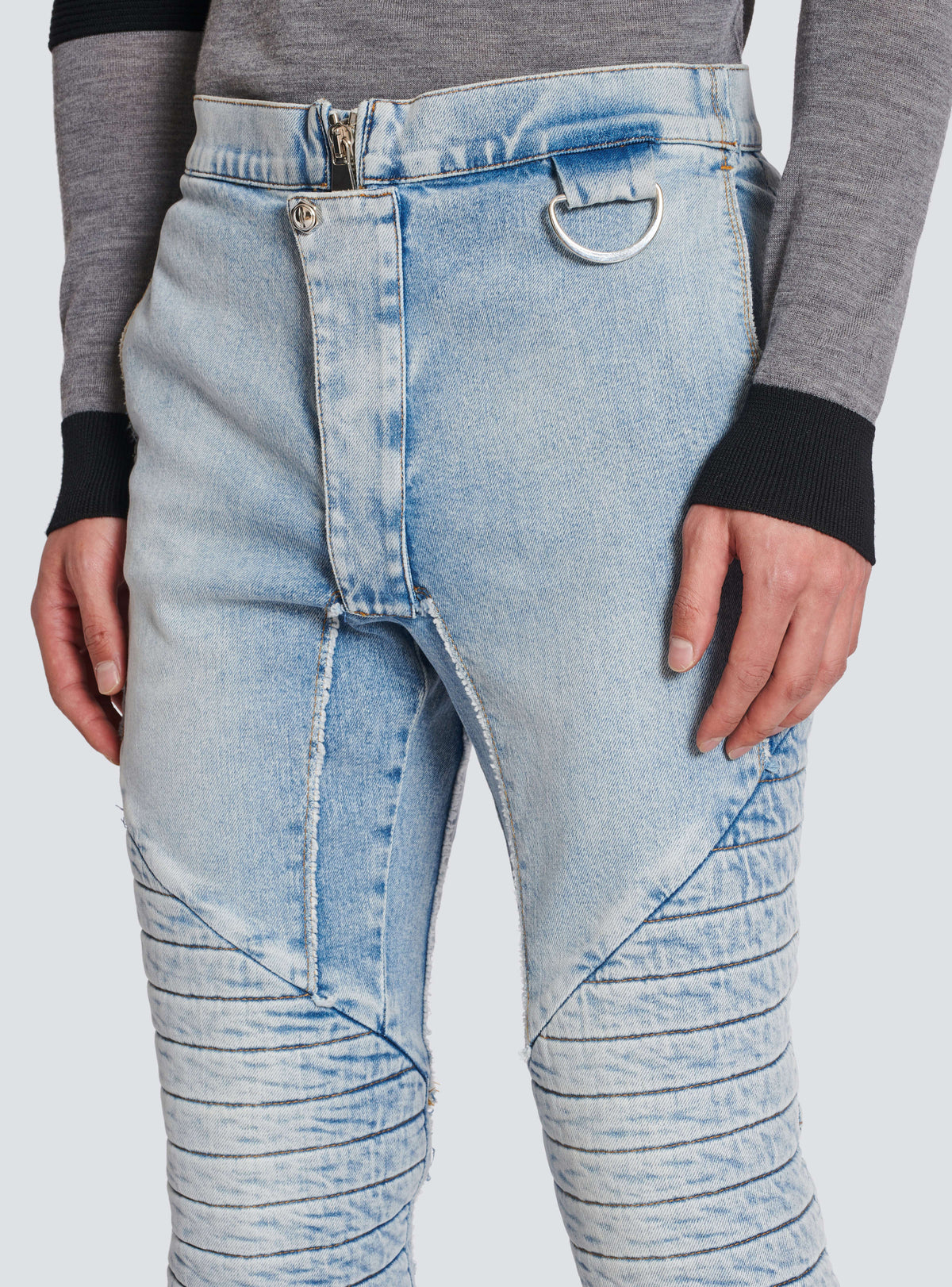 BALMAIN MEN'S LIGHT BLUE DENIM SLIM TROUSERS