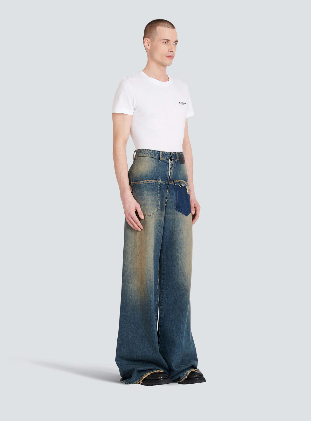BALMAIN MEN'S LIGHT BLUE WIDE-LEG DENIM TROUSERS